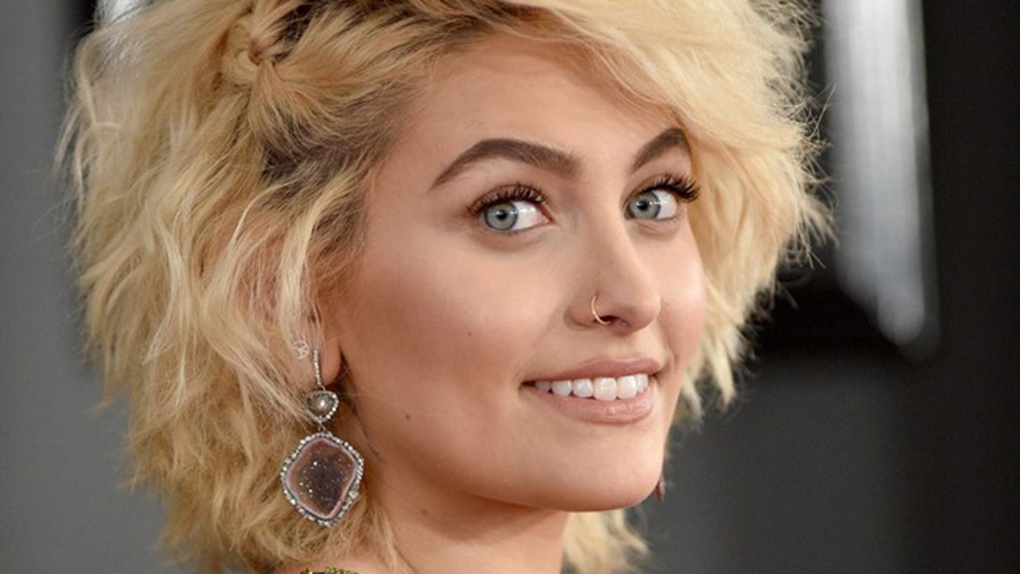 Paris Jackson: O &#x3B1;&#x3BD;&#x3B1;&#x3C0;&#x3AC;&#x3BD;&#x3C4;&#x3B5;&#x3C7;&#x3BF;&#x3C2; &#x3BB;&#x3CC;&#x3B3;&#x3BF;&#x3C2; &#x3C0;&#x3BF;&#x3C5; &#x3B4;&#x3AD;&#x3C7;&#x3B5;&#x3C4;&#x3B1;&#x3B9; bullying