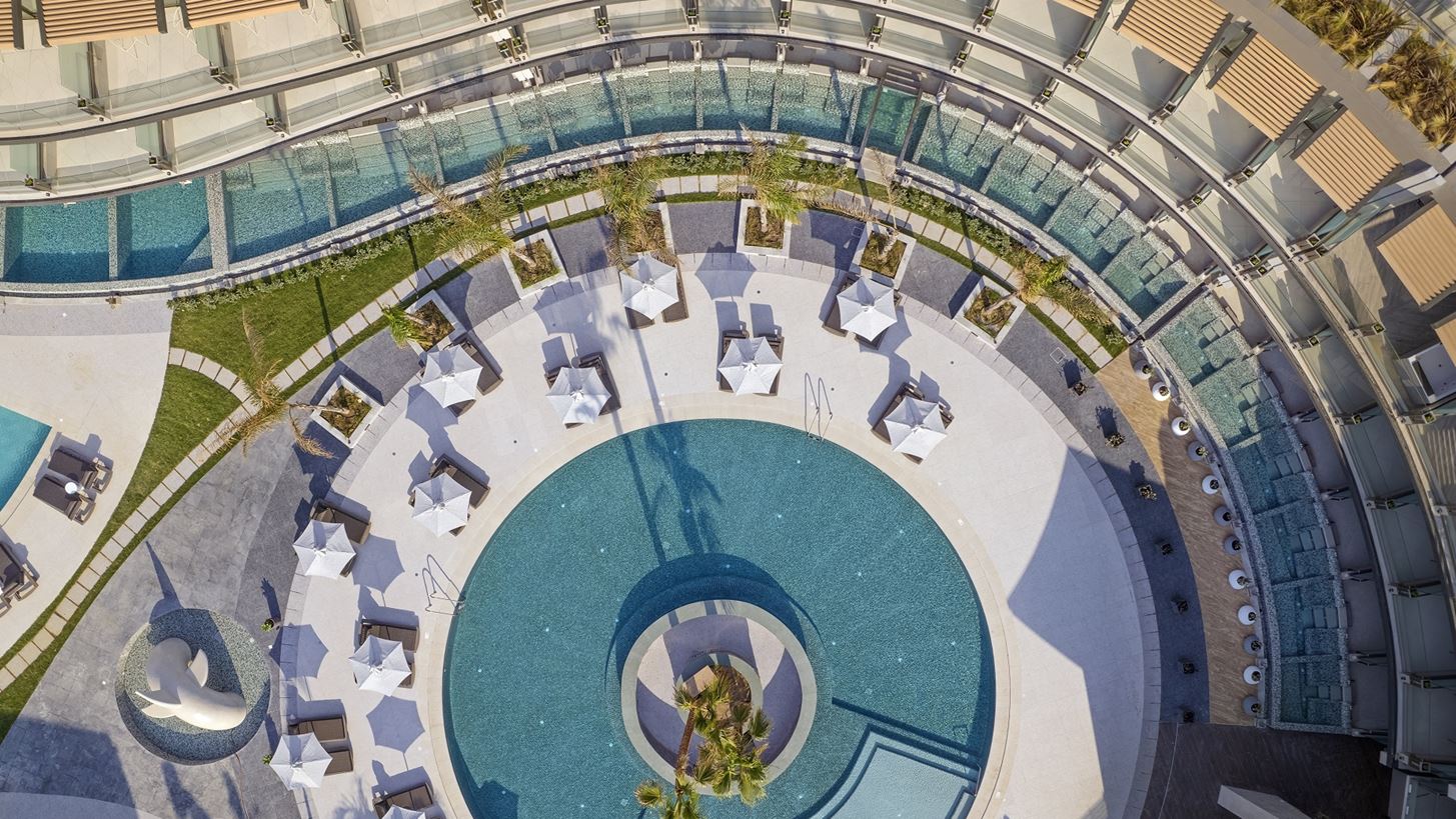 &#x3A4;&#x3BF; &#x3BD;&#x3AD;&#x3BF; 5* Nautilux Hotel &#x3B1;&#x3BD;&#x3B5;&#x3B2;&#x3AC;&#x3B6;&#x3B5;&#x3B9; &#x3C4;&#x3BF;&#x3BD; &#x3C0;&#x3AE;&#x3C7;&#x3B7; &#x3C4;&#x3B7;&#x3C2; &#x3C6;&#x3B9;&#x3BB;&#x3BF;&#x3BE;&#x3B5;&#x3BD;&#x3AF;&#x3B1;&#x3C2; &#x3C3;&#x3C4;&#x3BF; &#x3A1;&#x3AD;&#x3B8;&#x3C5;&#x3BC;&#x3BD;&#x3BF;