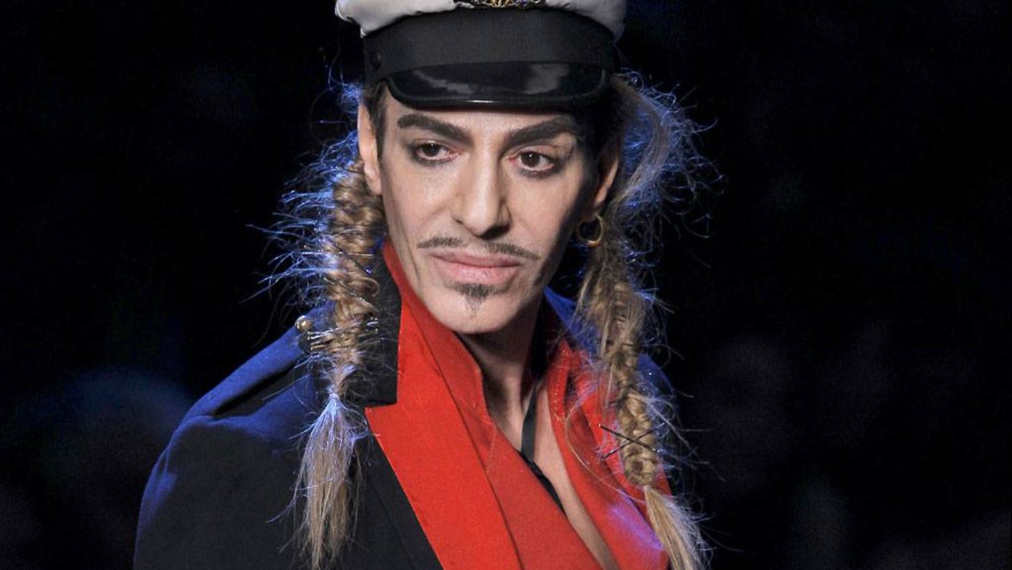 &#x397; &#x3BD;&#x3AD;&#x3B1; &#x3B6;&#x3C9;&#x3AE; &#x3C4;&#x3BF;&#x3C5; John Galliano