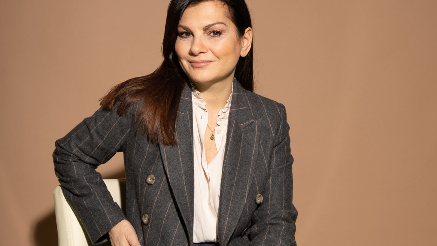 Publisher&#x27;s Notes |  &#x397; &#x3B3;&#x3B9;&#x3B1;&#x3B3;&#x3B9;&#x3AC; &#x3BA;&#x3AC;&#x3BD;&#x3B5;&#x3B9; like, &#x3B7; &#x3B3;&#x3B9;&#x3B1;&#x3B3;&#x3B9;&#x3AC; &#x3B5;&#x3AF;&#x3BD;&#x3B1;&#x3B9; &#x3BA;&#x3B1;&#x3BB;&#x3AC;!