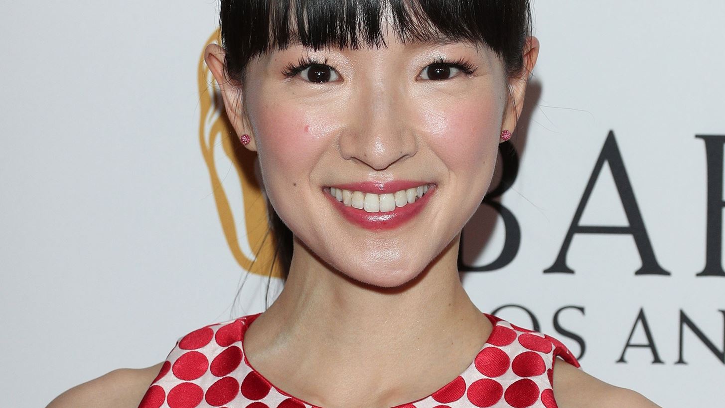 &quot;&#x3A4;&#x3BF; &#x3C3;&#x3C0;&#x3AF;&#x3C4;&#x3B9; &#x3BC;&#x3BF;&#x3C5; &#x3B5;&#x3AF;&#x3BD;&#x3B1;&#x3B9; &#x3AD;&#x3BD;&#x3B1; &#x3C7;&#x3AC;&#x3BF;&#x3C2;&quot; | &#x397; Marie Kondo &#x3B5;&#x3BE;&#x3B7;&#x3B3;&#x3B5;&#x3AF; &#x3B3;&#x3B9;&#x3B1;&#x3C4;&#x3AF; &#x3B4;&#x3B5;&#x3BD; &#x3B1;&#x3BA;&#x3BF;&#x3BB;&#x3BF;&#x3C5;&#x3B8;&#x3B5;&#x3AF; &#x3C0;&#x3B9;&#x3B1; &#x3C4;&#x3B7; &#x3B4;&#x3B9;&#x3AC;&#x3C3;&#x3B7;&#x3BC;&#x3B7; &#x3BC;&#x3AD;&#x3B8;&#x3BF;&#x3B4;&#x3CC; &#x3C4;&#x3B7;&#x3C2; &#x3B3;&#x3B9;&#x3B1; &#x3C4;&#x3B7;&#x3BD; &#x3BF;&#x3C1;&#x3B3;&#x3AC;&#x3BD;&#x3C9;&#x3C3;&#x3B7; &#x3C4;&#x3BF;&#x3C5; &#x3C3;&#x3C0;&#x3B9;&#x3C4;&#x3B9;&#x3BF;&#x3CD;