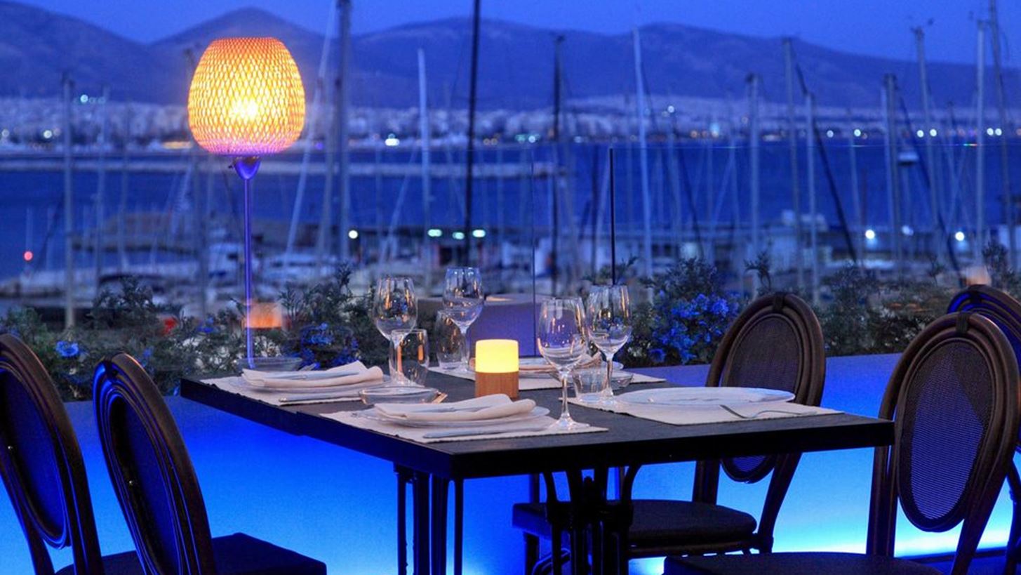 #Tidbits *: Δείπνο με Θέα