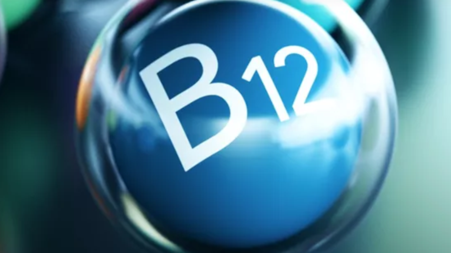 7 συμπτώματα που δείχνουν ότι μπορεί να έχεις ανεπάρκεια βιταμίνης B12