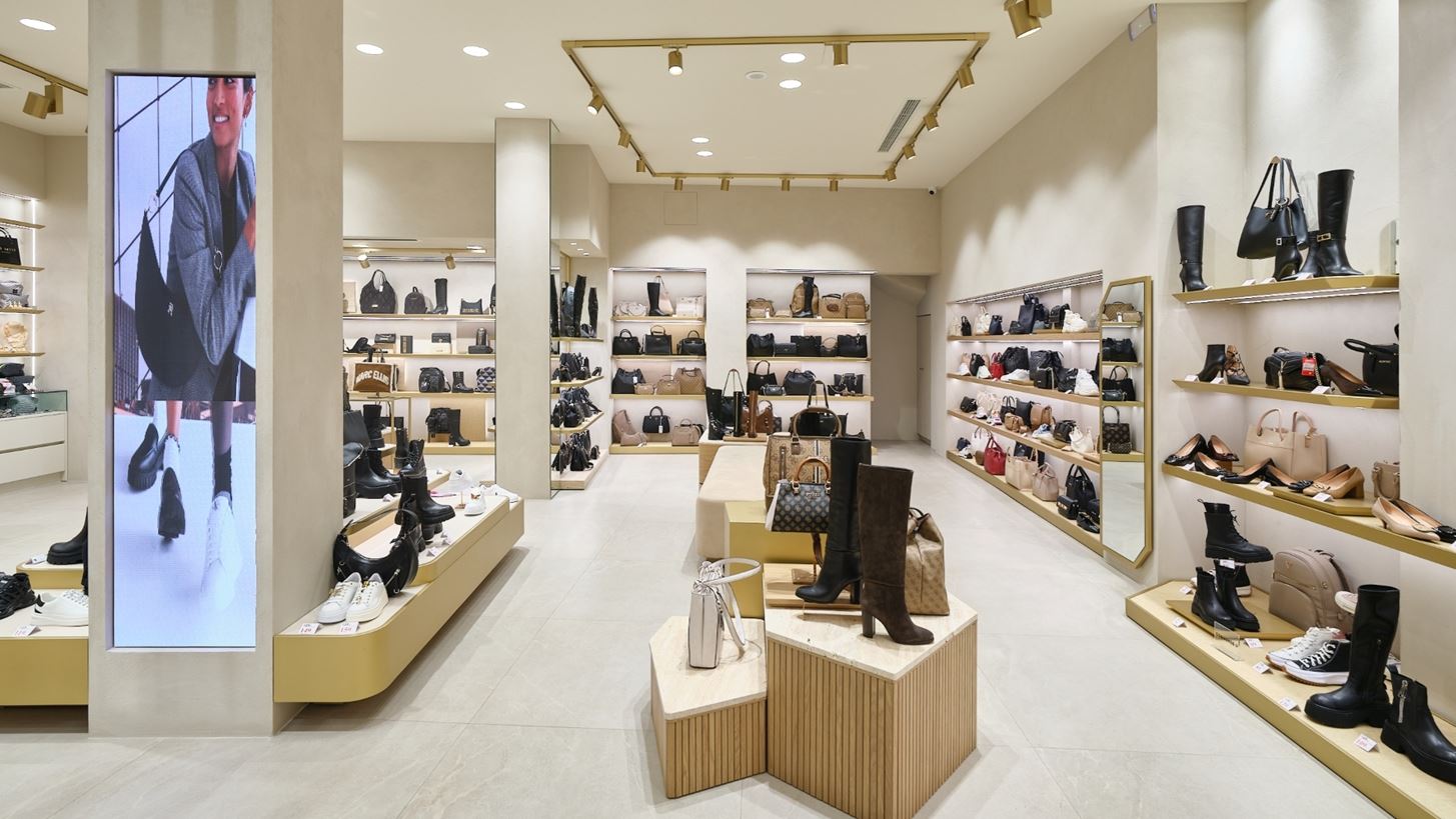 &#x3A4;&#x3B1; Brands Selections Tsakiris Mallas &#x3B5;&#x3C0;&#x3B5;&#x3BA;&#x3C4;&#x3B5;&#x3AF;&#x3BD;&#x3BF;&#x3BD;&#x3C4;&#x3B1;&#x3B9; &#x3BA;&#x3B1;&#x3B9; &#x3C6;&#x3AD;&#x3C1;&#x3BD;&#x3BF;&#x3C5;&#x3BD; &#x3BC;&#x3AF;&#x3B1; &#x3BD;&#x3AD;&#x3B1; &#x3B5;&#x3BC;&#x3C0;&#x3B5;&#x3B9;&#x3C1;&#x3AF;&#x3B1; &#x3C3;&#x3C4;&#x3BF; shopping