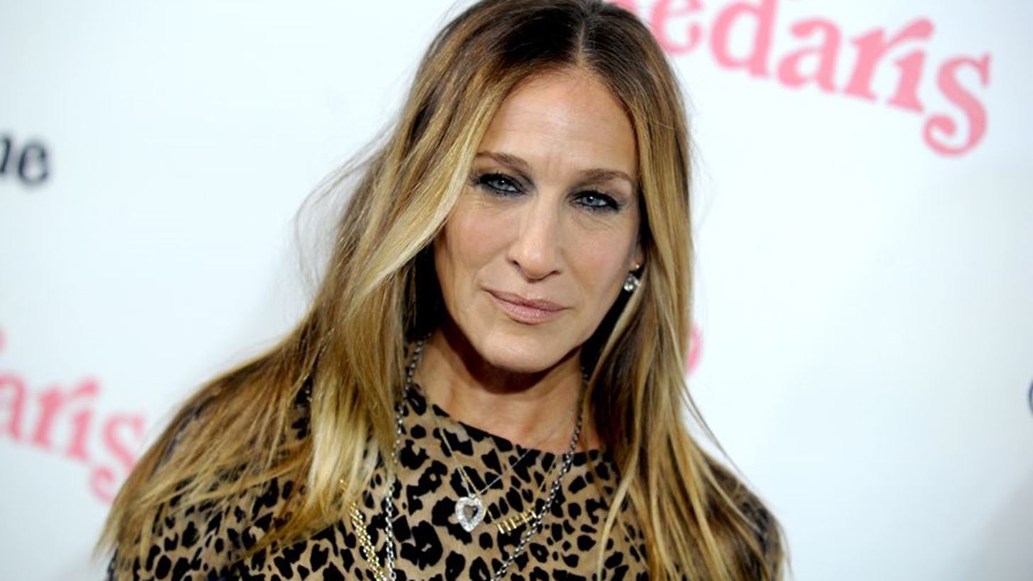 &#x397; Sarah Jessica Parker &#x3C3;&#x3C5;&#x3BD;&#x3B5;&#x3C1;&#x3B3;&#x3AC;&#x3B6;&#x3B5;&#x3C4;&#x3B1;&#x3B9; &#x3BC;&#x3B5; &#x3C4;&#x3B7; Gap &#x3B3;&#x3B9;&#x3B1; &#x3BC;&#x3B9;&#x3B1; &#x3C0;&#x3B1;&#x3B9;&#x3B4;&#x3B9;&#x3BA;&#x3AE; &#x3C3;&#x3C5;&#x3BB;&#x3BB;&#x3BF;&#x3B3;&#x3AE;