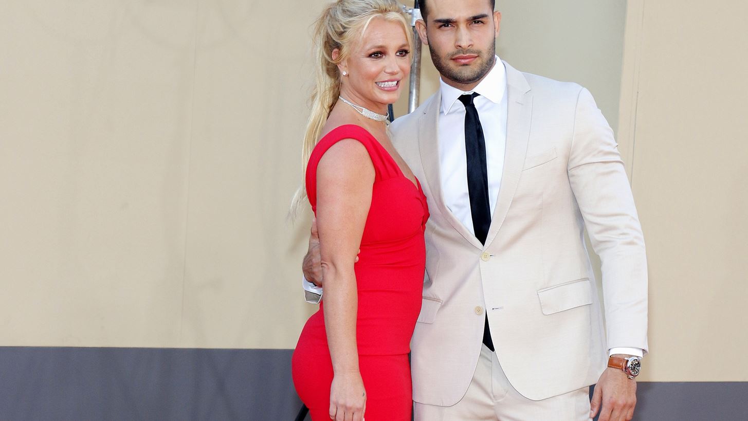 &quot;&#x395;&#x3AF;&#x3BC;&#x3B1;&#x3B9; &#x3BB;&#x3AF;&#x3B3;&#x3BF; &#x3C3;&#x3BF;&#x3BA;&#x3B1;&#x3C1;&#x3B9;&#x3C3;&#x3BC;&#x3AD;&#x3BD;&#x3B7;&quot; | &#x3A4;&#x3B1; &#x3C0;&#x3C1;&#x3CE;&#x3C4;&#x3B1; &#x3BB;&#x3CC;&#x3B3;&#x3B9;&#x3B1; &#x3C4;&#x3B7;&#x3C2; Britney Spears &#x3B3;&#x3B9;&#x3B1; &#x3C4;&#x3BF;&#x3BD; &#x3C7;&#x3C9;&#x3C1;&#x3B9;&#x3C3;&#x3BC;&#x3CC; &#x3C4;&#x3B7;&#x3C2; &#x3B1;&#x3C0;&#x3CC; &#x3C4;&#x3BF;&#x3BD; Sam Asghari