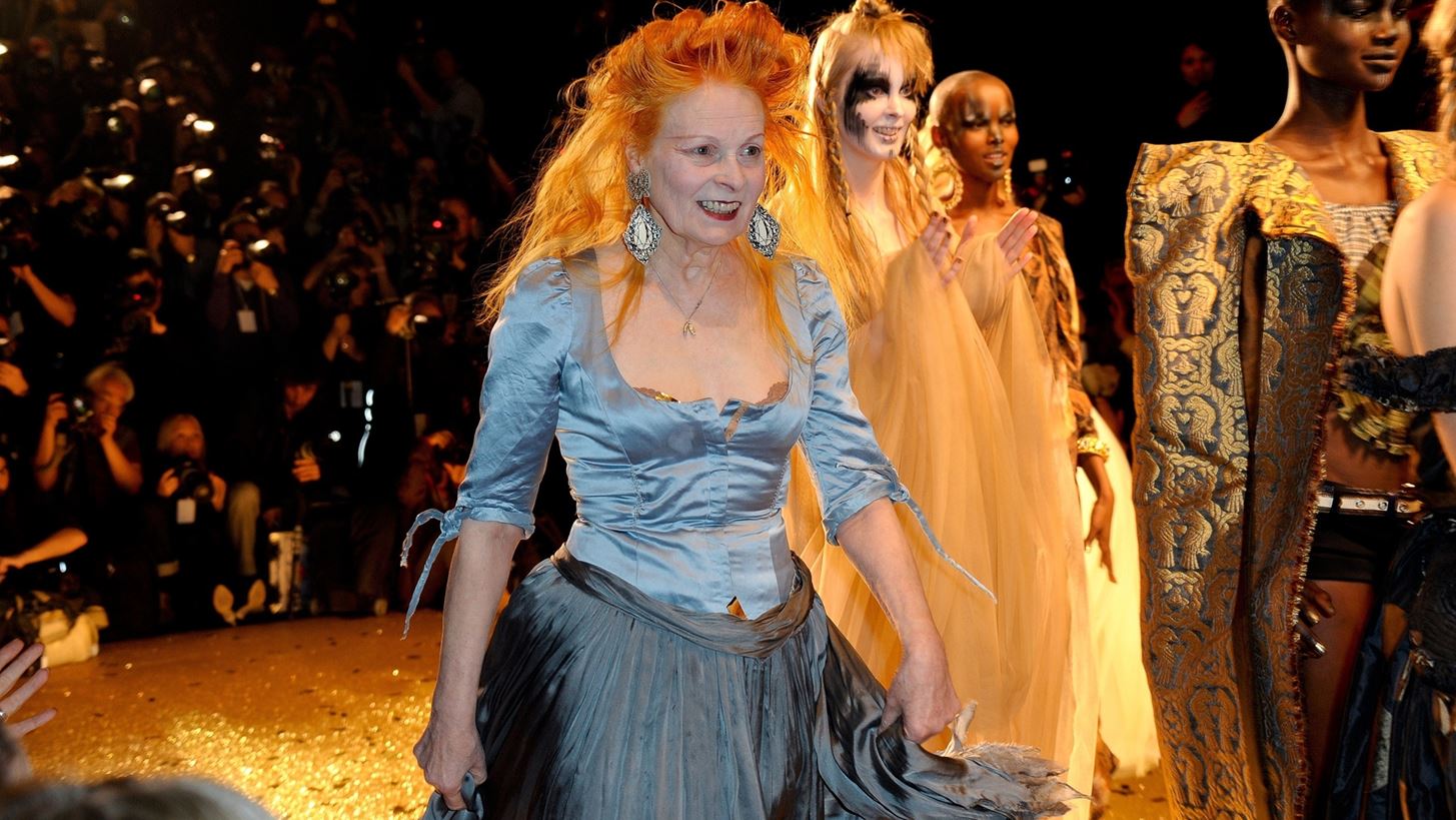 &#x39F;&#x3B9; &#x3BA;&#x3BF;&#x3C1;&#x3C3;&#x3AD;&#x3B4;&#x3B5;&#x3C2; &#x3C4;&#x3B7;&#x3C2; Vivienne Westwood &#x3C0;&#x3B1;&#x3C1;&#x3BF;&#x3C5;&#x3C3;&#x3B9;&#x3AC;&#x3C3;&#x3C4;&#x3B7;&#x3BA;&#x3B1;&#x3BD; &#x3C3;&#x3B5; &#x3AD;&#x3BA;&#x3B8;&#x3B5;&#x3C3;&#x3B7; &#x3C3;&#x3C4;&#x3BF; &#x39B;&#x3BF;&#x3BD;&#x3B4;&#x3AF;&#x3BD;&#x3BF;