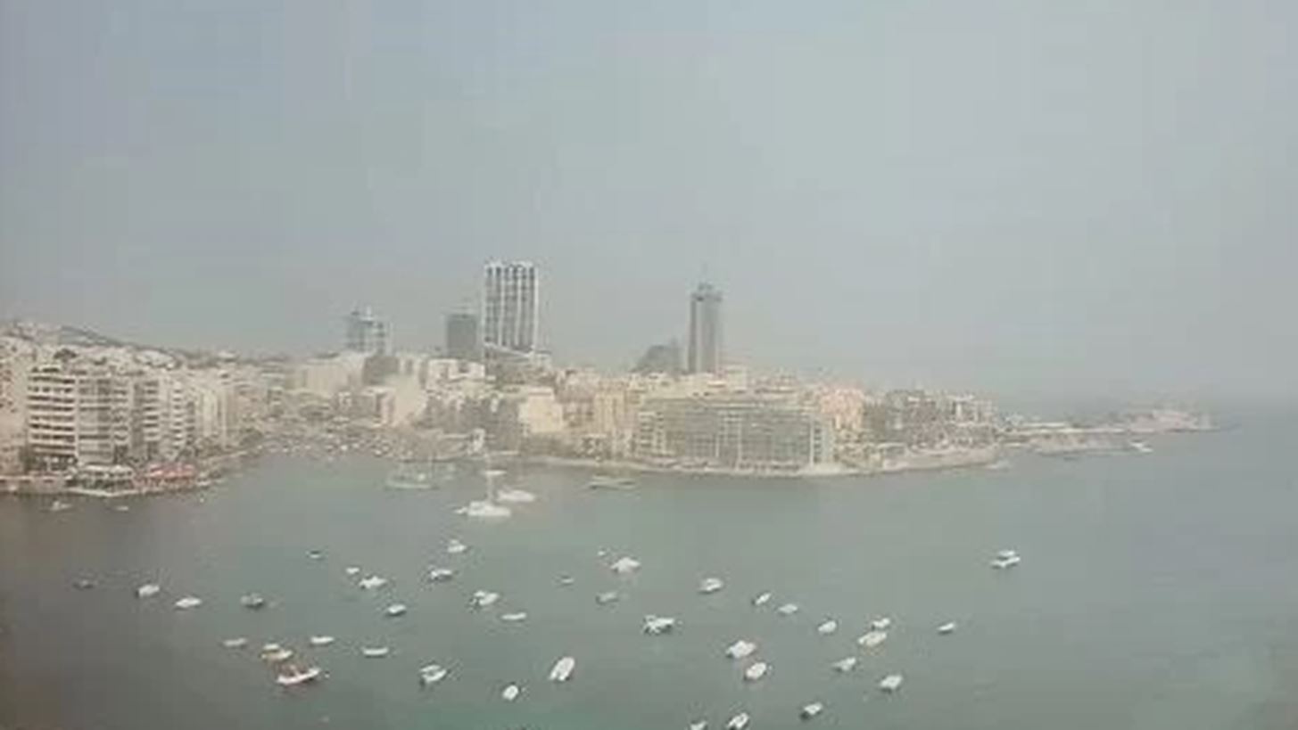 &#x39A;&#x3B1;&#x3C0;&#x3BD;&#x3CC;&#x3C2; &#x3B1;&#x3C0;&#x3CC; &#x3C4;&#x3B9;&#x3C2; &#x3C6;&#x3C9;&#x3C4;&#x3B9;&#x3AD;&#x3C2; &#x3C3;&#x3C4;&#x3B7;&#x3BD; &#x395;&#x3BB;&#x3BB;&#x3AC;&#x3B4;&#x3B1; &#x3AD;&#x3C7;&#x3B5;&#x3B9; &#x3BA;&#x3B1;&#x3BB;&#x3CD;&#x3C8;&#x3B5;&#x3B9; &#x3C4;&#x3B7; &#x3A3;&#x3B9;&#x3BA;&#x3B5;&#x3BB;&#x3AF;&#x3B1; &#x3BA;&#x3B1;&#x3B9; &#x3C4;&#x3B7; &#x39C;&#x3AC;&#x3BB;&#x3C4;&#x3B1;