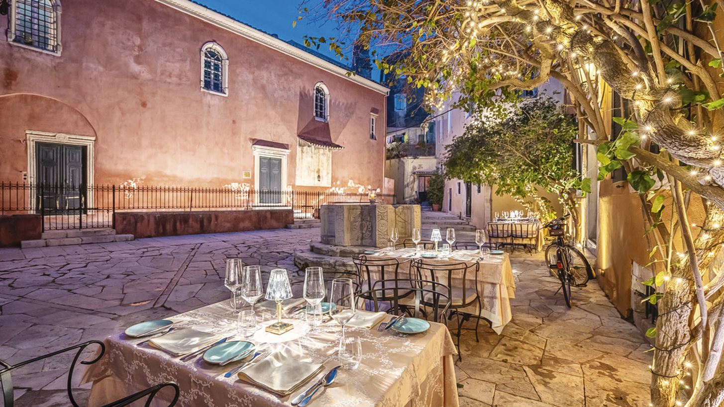 Εστιατόριο "Βενετσιάνικο Πηγάδι"