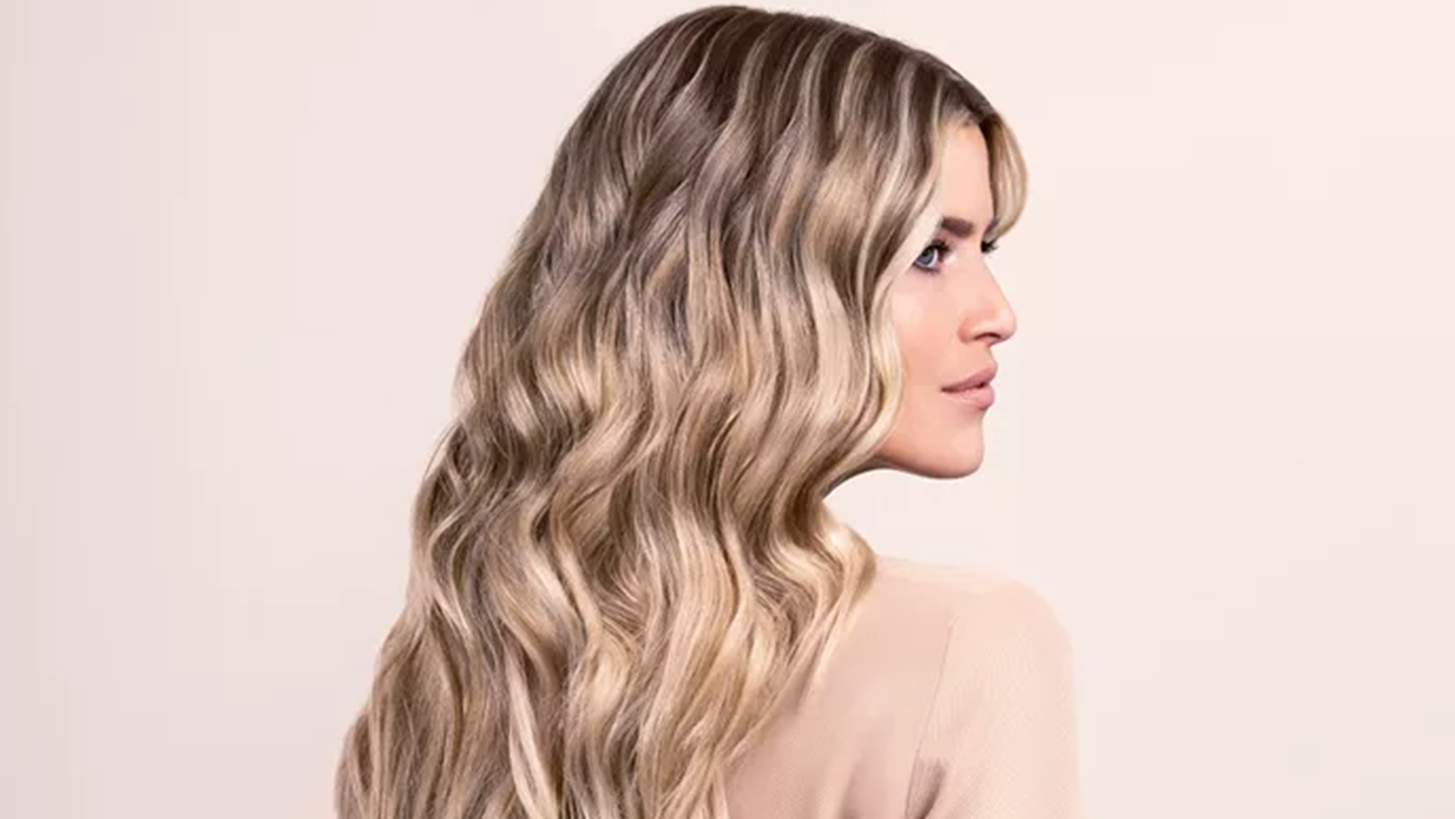 Great Lengths | &#x3A4;&#x3B1; hair extensions &#x3C0;&#x3BF;&#x3C5; &#x3B5;&#x3C0;&#x3B9;&#x3BB;&#x3AD;&#x3B3;&#x3BF;&#x3C5;&#x3BD; &#x3BF;&#x3B9; &#x3C0;&#x3B9;&#x3BF; &#x3AD;&#x3BC;&#x3C0;&#x3B5;&#x3B9;&#x3C1;&#x3BF;&#x3B9; &#x3BA;&#x3BF;&#x3BC;&#x3BC;&#x3C9;&#x3C4;&#x3AD;&#x3C2;