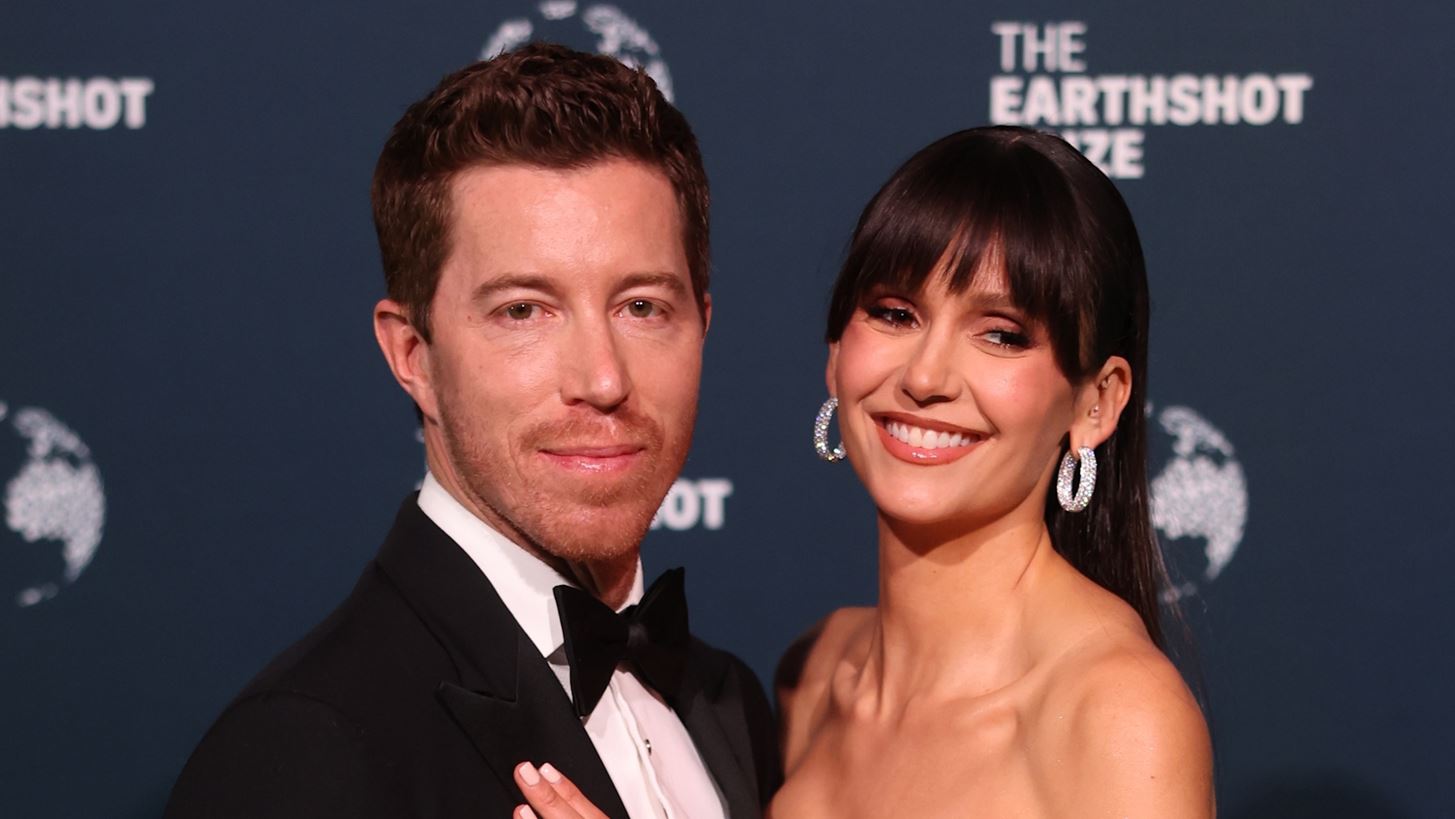 &#x393;&#x3B9;&#x3B1;&#x3C4;&#x3AF; &#x3C7;&#x3CE;&#x3C1;&#x3B9;&#x3C3;&#x3B1;&#x3BD; &#x3B7; Nina Dobrev &#x3BA;&#x3B1;&#x3B9; &#x3BF; Shaun White