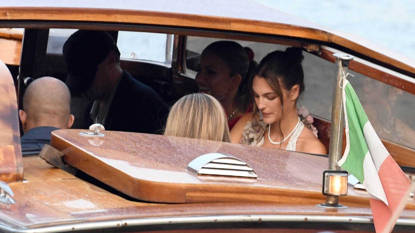 Leonardo di Caprio | &#x399;&#x3B4;&#x3B9;&#x3B1;&#x3AF;&#x3C4;&#x3B5;&#x3C1;&#x3B1; &#x3B4;&#x3B9;&#x3B1;&#x3C7;&#x3C5;&#x3C4;&#x3B9;&#x3BA;&#x3CC;&#x3C2; &#x3C3;&#x3C4;&#x3B9;&#x3C2; &#x3B4;&#x3B9;&#x3B1;&#x3BA;&#x3BF;&#x3C0;&#x3AD;&#x3C2; &#x3C4;&#x3BF;&#x3C5; &#x3BC;&#x3B5; &#x3C4;&#x3B7; Vittoria Ceretti &#x3C3;&#x3C4;&#x3B7;&#x3BD; &#x399;&#x3C3;&#x3C0;&#x3B1;&#x3BD;&#x3AF;&#x3B1;