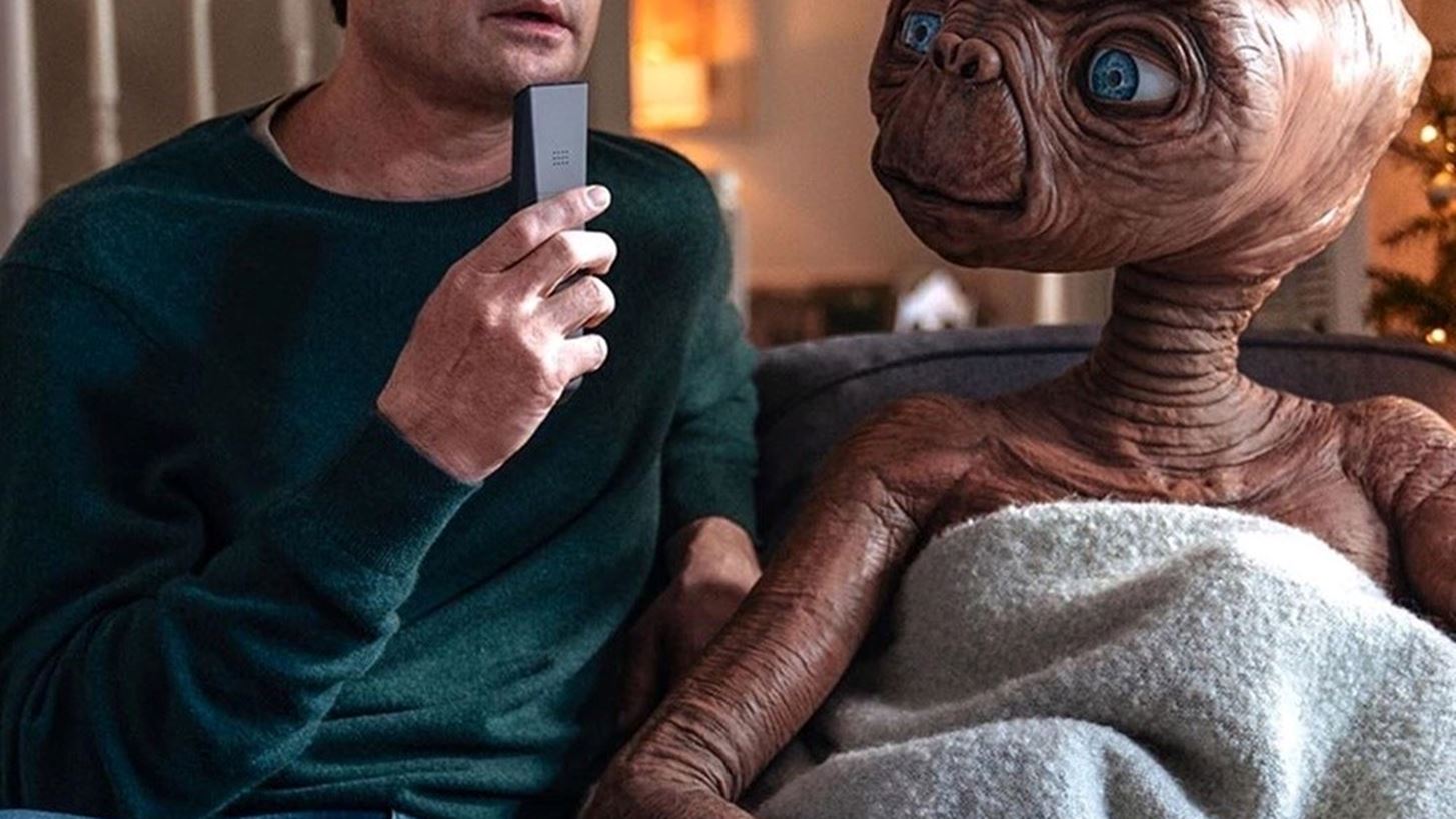 &#x39F; ET &#x3B5;&#x3C0;&#x3AD;&#x3C3;&#x3C4;&#x3C1;&#x3B5;&#x3C8;&#x3B5; &#x3BA;&#x3B1;&#x3B9; &#x3C0;&#x3AC;&#x3BB;&#x3B9; &#x3BC;&#x3B5;&#x3C4;&#x3AC; &#x3B1;&#x3C0;&#x3CC; 37 &#x3C7;&#x3C1;&#x3CC;&#x3BD;&#x3B9;&#x3B1;