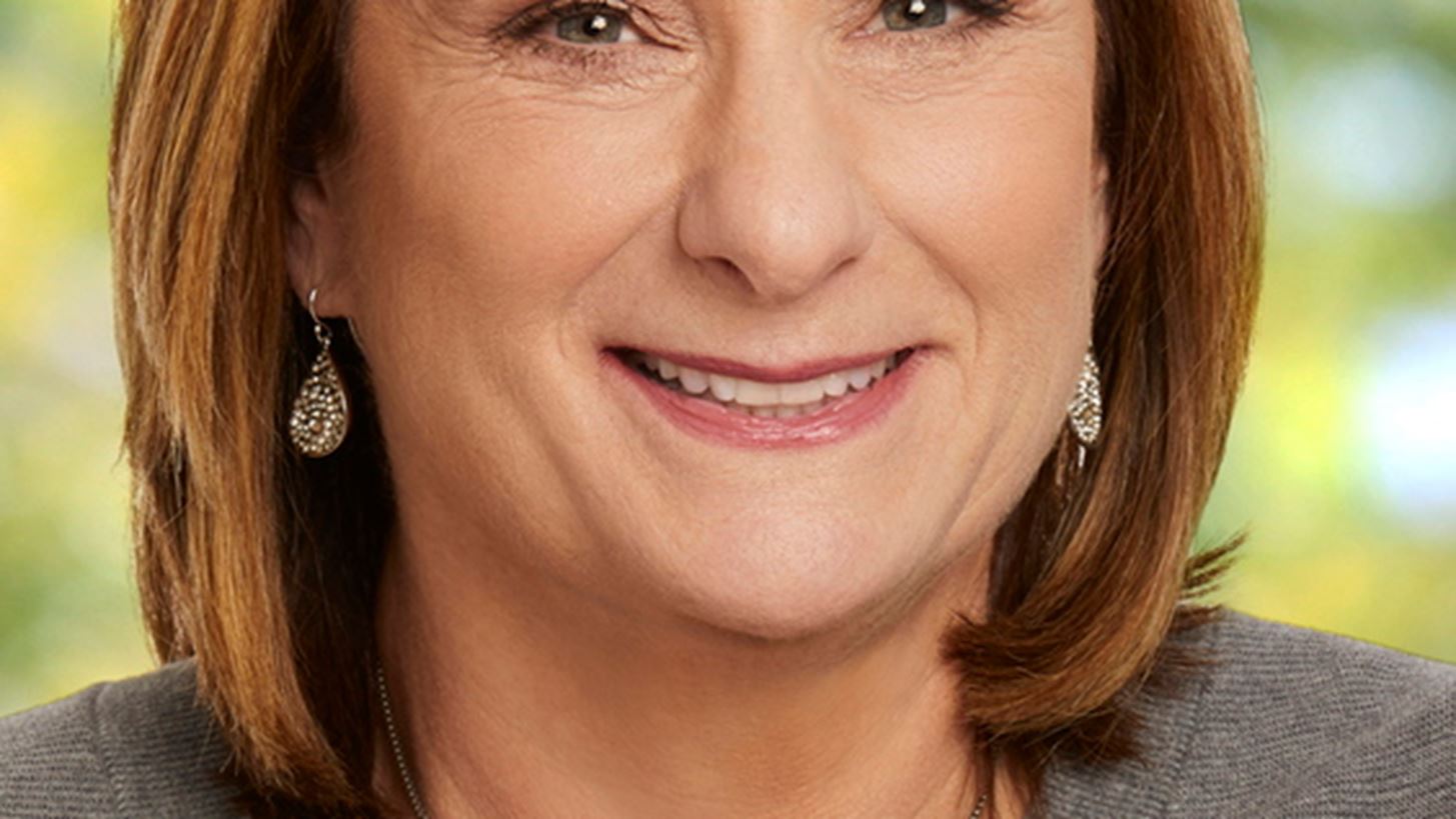 Susan Arnold | &#x397; Disney &#x3AD;&#x3C7;&#x3B5;&#x3B9; &#x3B3;&#x3C5;&#x3BD;&#x3B1;&#x3AF;&#x3BA;&#x3B1; &#x3C0;&#x3C1;&#x3CC;&#x3B5;&#x3B4;&#x3C1;&#x3BF; &#x3B3;&#x3B9;&#x3B1; &#x3C0;&#x3C1;&#x3CE;&#x3C4;&#x3B7; &#x3C6;&#x3BF;&#x3C1;&#x3AC; &#x3C3;&#x3C4;&#x3B7;&#x3BD; &#x3B9;&#x3C3;&#x3C4;&#x3BF;&#x3C1;&#x3AF;&#x3B1; &#x3C4;&#x3B7;&#x3C2;