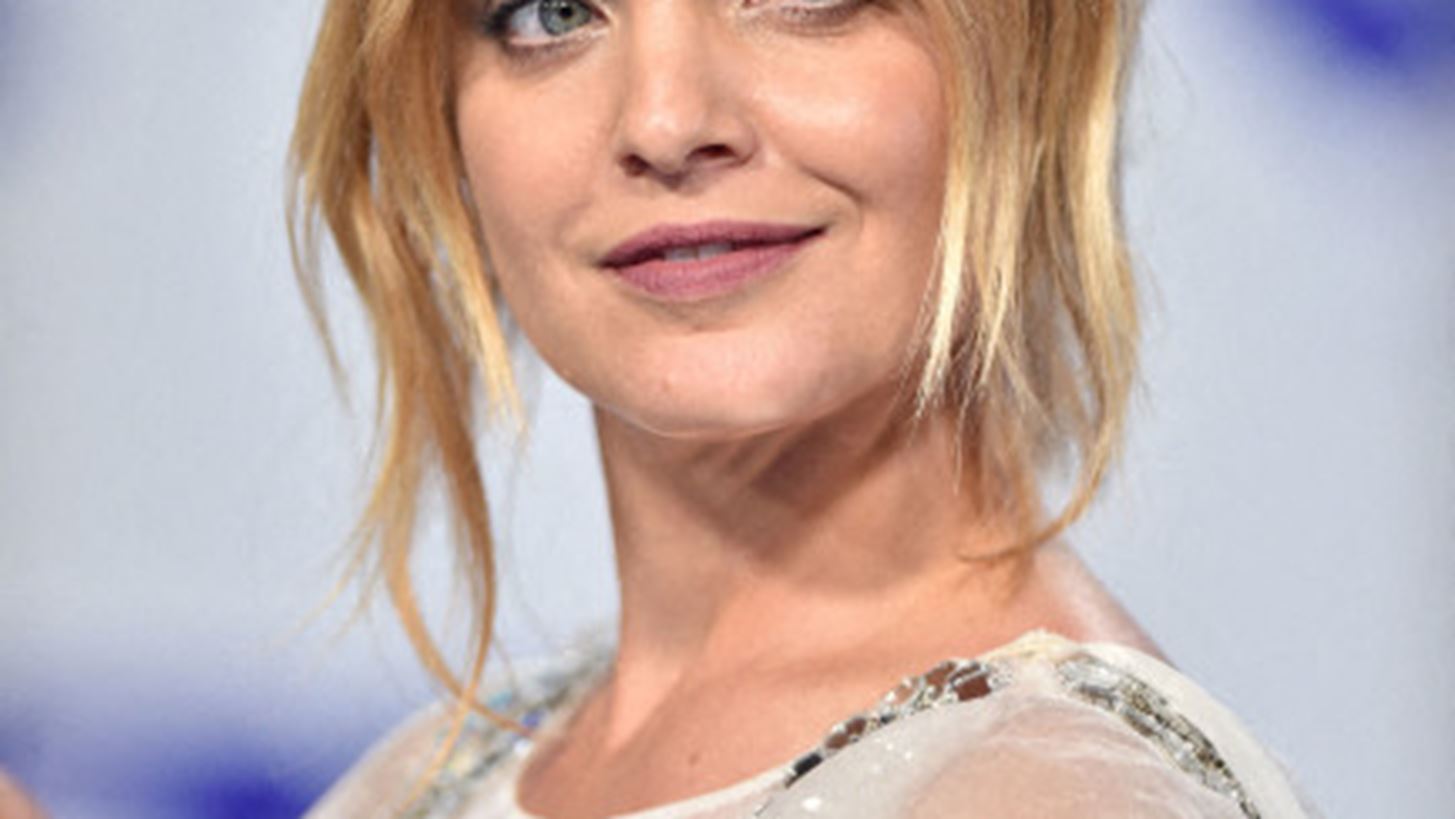 &#x397; Mena Suvari &#x3B5;&#x3AF;&#x3BD;&#x3B1;&#x3B9; &#x3AD;&#x3B3;&#x3BA;&#x3C5;&#x3BF;&#x3C2; &#x3C3;&#x3C4;&#x3BF; &#x3C0;&#x3C1;&#x3CE;&#x3C4;&#x3BF; &#x3C4;&#x3B7;&#x3C2; &#x3C0;&#x3B1;&#x3B9;&#x3B4;&#x3AF;