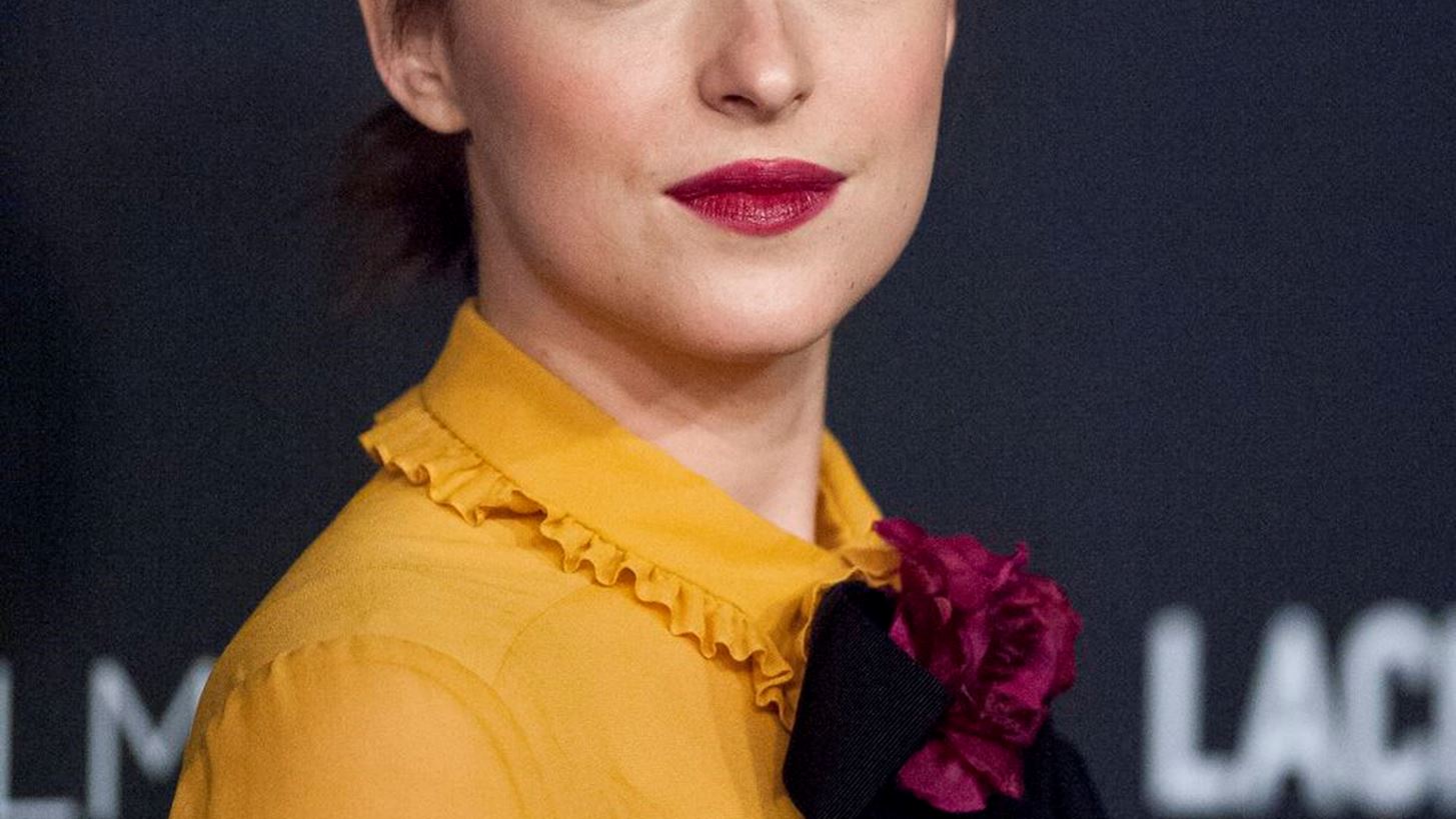 O &#x3BF;&#x3AF;&#x3BA;&#x3BF;&#x3C2; Gucci &#x3B5;&#x3C0;&#x3AD;&#x3BB;&#x3B5;&#x3BE;&#x3B5; &#x3C4;&#x3B7;&#x3BD; Dakota Johnson &#x3B3;&#x3B9;&#x3B1; &#x3AD;&#x3BD;&#x3B1; &#x3BC;&#x3C5;&#x3C3;&#x3C4;&#x3B9;&#x3BA;&#x3CC; &#x3BC;&#x3B5;&#x3BB;&#x3BB;&#x3BF;&#x3BD;&#x3C4;&#x3B9;&#x3BA;&#x3CC; project