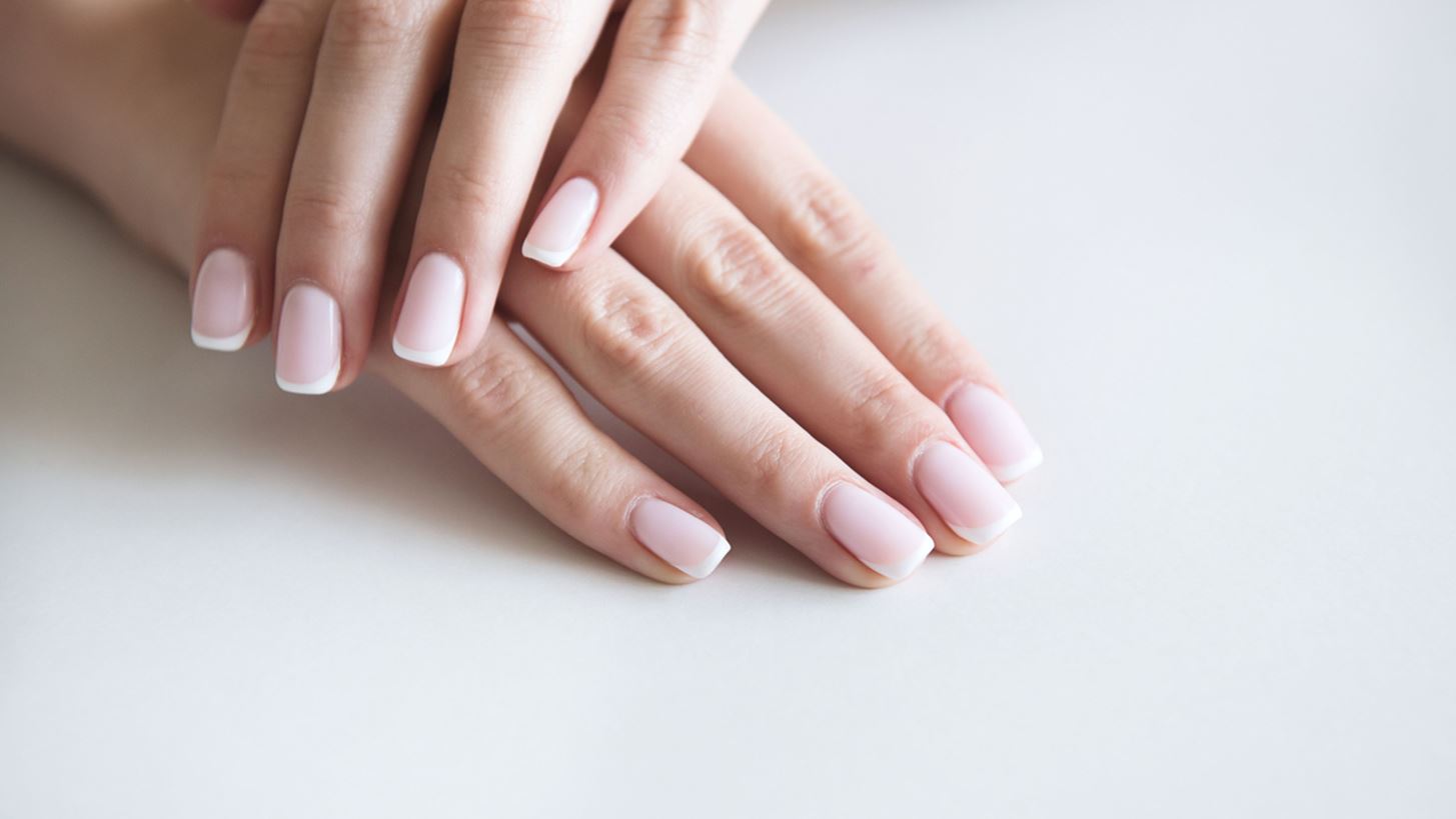 &#x3A4;&#x3BF; &#x3BA;&#x3BF;&#x3BC;&#x3C8;&#x3CC; manicure trend &#x3C0;&#x3BF;&#x3C5; &#x3B8;&#x3B1; &#x3BA;&#x3AC;&#x3BD;&#x3B5;&#x3B9; &#x3B8;&#x3C1;&#x3B1;&#x3CD;&#x3C3;&#x3B7; &#x3C6;&#x3AD;&#x3C4;&#x3BF;&#x3C2; &#x3C4;&#x3BF; &#x3BA;&#x3B1;&#x3BB;&#x3BF;&#x3BA;&#x3B1;&#x3AF;&#x3C1;&#x3B9;