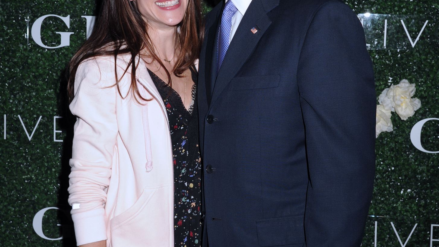 Ashley Biden | &#x389;&#x3BE;&#x3B5;&#x3C1;&#x3B5;&#x3C2; &#x3CC;&#x3C4;&#x3B9; &#x3B7; &#x3BA;&#x3CC;&#x3C1;&#x3B7; &#x3C4;&#x3BF;&#x3C5; Joe Biden &#x3AD;&#x3C7;&#x3B5;&#x3B9; &#x3B4;&#x3B9;&#x3BA;&#x3CC; &#x3C4;&#x3B7;&#x3C2; fashion label;