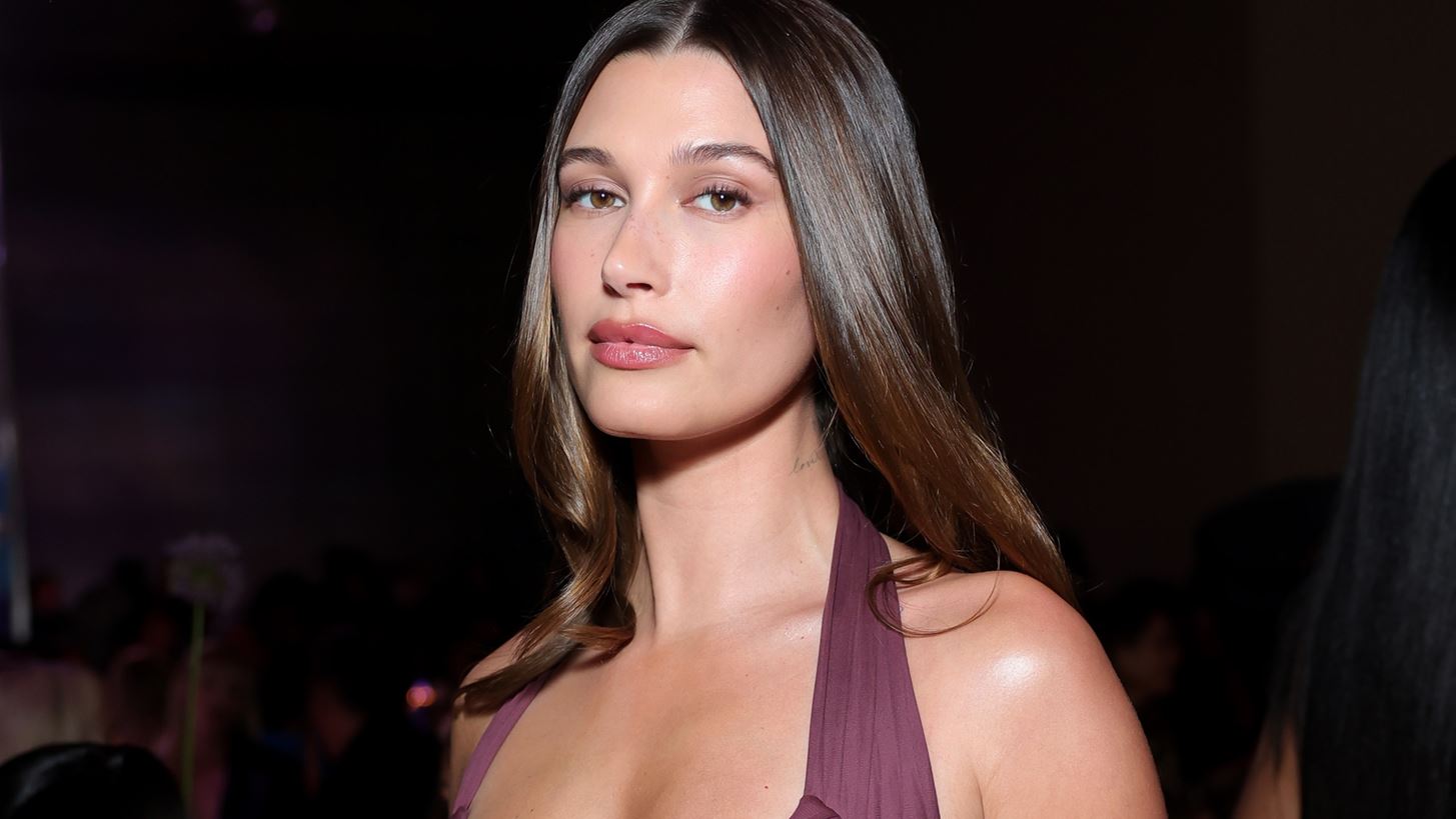 Aubergine glow | To hot &#x3C7;&#x3C1;&#x3CE;&#x3BC;&#x3B1; &#x3C3;&#x3BA;&#x3B9;&#x3AC;&#x3C2; &#x3C0;&#x3BF;&#x3C5; &#x3BA;&#x3AC;&#x3BD;&#x3B5;&#x3B9; &#x3C4;&#x3B1; &#x3BA;&#x3B1;&#x3C3;&#x3C4;&#x3B1;&#x3BD;&#x3AC; &#x3BC;&#x3AC;&#x3C4;&#x3B9;&#x3B1; &#x3BD;&#x3B1; &#x3BB;&#x3AC;&#x3BC;&#x3C0;&#x3BF;&#x3C5;&#x3BD;