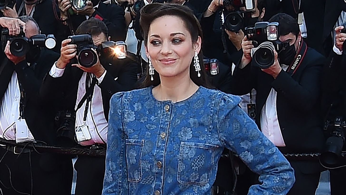 &#x397; &#x3C0;&#x3B9;&#x3BF; &#x3B1;&#x3BD;&#x3B1;&#x3C0;&#x3AC;&#x3BD;&#x3C4;&#x3B5;&#x3C7;&#x3B7; &#x3B5;&#x3BC;&#x3C6;&#x3AC;&#x3BD;&#x3B9;&#x3C3;&#x3B7; &#x3C3;&#x3C4;&#x3BF; &#x3BA;&#x3CC;&#x3BA;&#x3BA;&#x3B9;&#x3BD;&#x3BF; &#x3C7;&#x3B1;&#x3BB;&#x3AF; &#x3C4;&#x3BF;&#x3C5; &#x3A6;&#x3B5;&#x3C3;&#x3C4;&#x3B9;&#x3B2;&#x3AC;&#x3BB; &#x39A;&#x3B1;&#x3BD;&#x3BD;&#x3CE;&#x3BD; | &#x397; Marion Cotillard &#x3C6;&#x3CC;&#x3C1;&#x3B5;&#x3C3;&#x3B5; denim &#x3C6;&#x3CC;&#x3C1;&#x3B5;&#x3BC;&#x3B1;