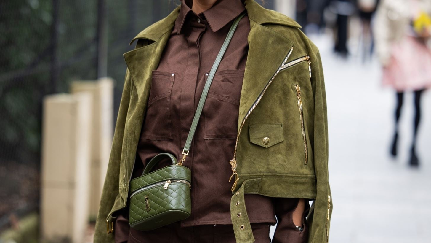 Τα στιλιστικά λάθη που δεν πρέπει να κάνεις όταν φοράς καφέ χρώμα