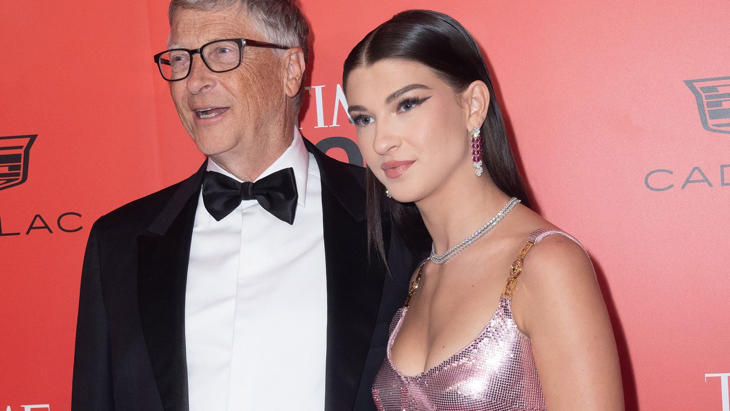 Phoebe Gates | &#x397; &#x3BA;&#x3CC;&#x3C1;&#x3B7; &#x3C4;&#x3BF;&#x3C5; Bill Gates &#x3C0;&#x3BF;&#x3B6;&#x3AC;&#x3C1;&#x3B5;&#x3B9; &#x3BC;&#x3B5; &#x3BC;&#x3B1;&#x3B3;&#x3B9;&#x3CC; &#x3B1;&#x3BB;&#x3BB;&#x3AC; &#x3B4;&#x3B5;&#x3BD; &#x3C4;&#x3BF; &#x3BA;&#x3AC;&#x3BD;&#x3B5;&#x3B9; &#x3B3;&#x3B9;&#x3B1; &#x3BD;&#x3B1; &#x3B5;&#x3BD;&#x3C4;&#x3C5;&#x3C0;&#x3C9;&#x3C3;&#x3B9;&#x3AC;&#x3C3;&#x3B5;&#x3B9;
