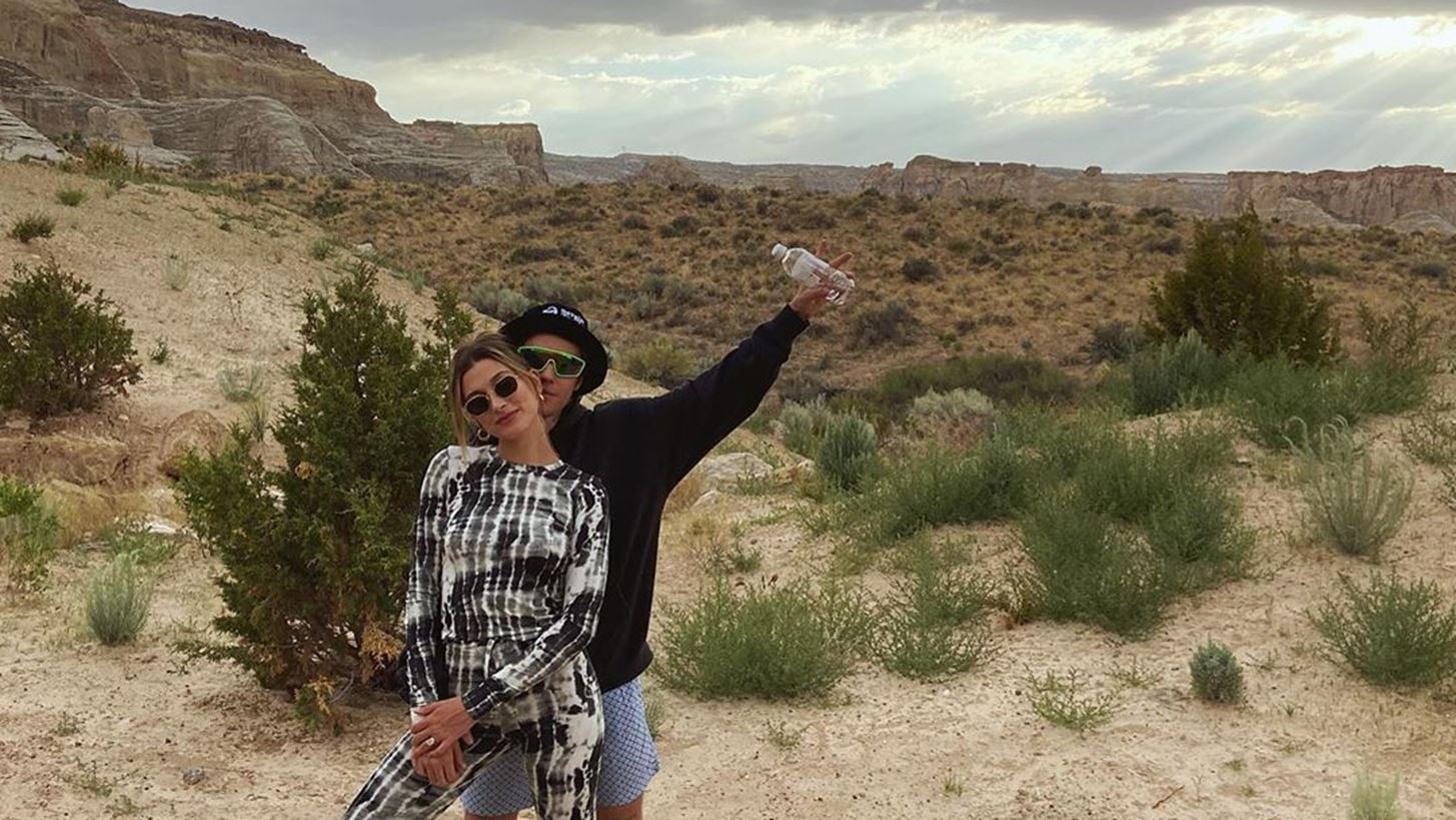 Justin &amp; Hailey Bieber: &quot;&#x392;&#x3B1;&#x3C6;&#x3C4;&#x3B9;&#x3C3;&#x3C4;&#x3AE;&#x3BA;&#x3B1;&#x3BC;&#x3B5; &#x3BC;&#x3B1;&#x3B6;&#x3AF; &#x3BA;&#x3B1;&#x3B9; &#x3B6;&#x3AE;&#x3C3;&#x3B1;&#x3BC;&#x3B5; &#x3BC;&#x3AF;&#x3B1; &#x3B1;&#x3C0;&#x3CC; &#x3C4;&#x3B9;&#x3C2; &#x3C0;&#x3B9;&#x3BF; &#x3C3;&#x3B7;&#x3BC;&#x3B1;&#x3BD;&#x3C4;&#x3B9;&#x3BA;&#x3AD;&#x3C2; &#x3C3;&#x3C4;&#x3B9;&#x3B3;&#x3BC;&#x3AD;&#x3C2; &#x3C4;&#x3B7;&#x3C2; &#x3B6;&#x3C9;&#x3AE;&#x3C2; &#x3BC;&#x3B1;&#x3C2;&quot;