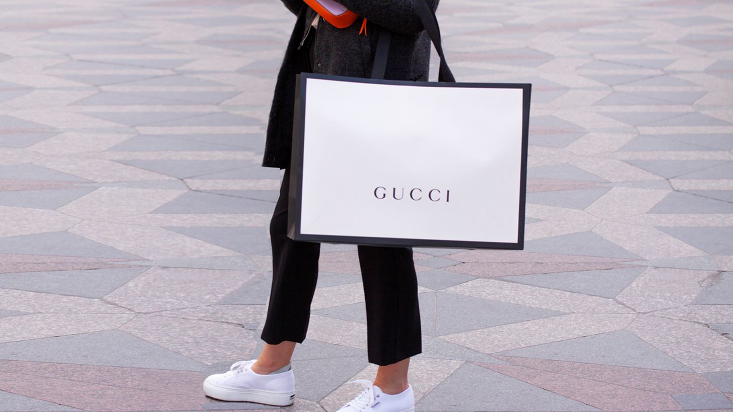 Gucci &amp; Louis Vuitton | &#x395;&#x3AF;&#x3BD;&#x3B1;&#x3B9; &#x3C4;&#x3B1; &#x3B4;&#x3C5;&#x3BF; &#x3C0;&#x3B9;&#x3BF; &#x3C0;&#x3BF;&#x3BB;&#x3CD;&#x3C4;&#x3B9;&#x3BC;&#x3B1; luxury fashion brands &#x3C4;&#x3BF;&#x3C5; &#x3C0;&#x3BB;&#x3B1;&#x3BD;&#x3AE;&#x3C4;&#x3B7;