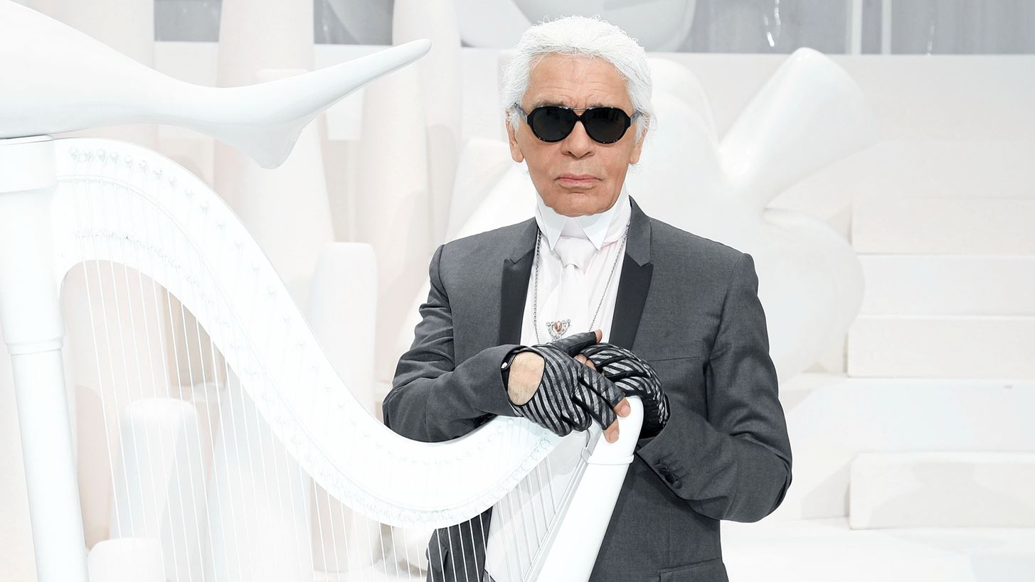 Karl Lagerfeld | &#x3A4;&#x3BF; &#x3B4;&#x3B9;&#x3B1;&#x3BC;&#x3AD;&#x3C1;&#x3B9;&#x3C3;&#x3BC;&#x3AC; &#x3C4;&#x3BF;&#x3C5; &#x3C3;&#x3C4;&#x3BF; &#x3A0;&#x3B1;&#x3C1;&#x3AF;&#x3C3;&#x3B9; &#x3C0;&#x3C9;&#x3BB;&#x3AE;&#x3B8;&#x3B7;&#x3BA;&#x3B5; &#x3B3;&#x3B9;&#x3B1; &#x3AD;&#x3BD;&#x3B1; &#x3B4;&#x3B9;&#x3CC;&#x3BB;&#x3BF;&#x3C5; &#x3B5;&#x3C5;&#x3BA;&#x3B1;&#x3C4;&#x3B1;&#x3C6;&#x3C1;&#x3CC;&#x3BD;&#x3B7;&#x3C4;&#x3BF; &#x3C0;&#x3BF;&#x3C3;&#x3CC;