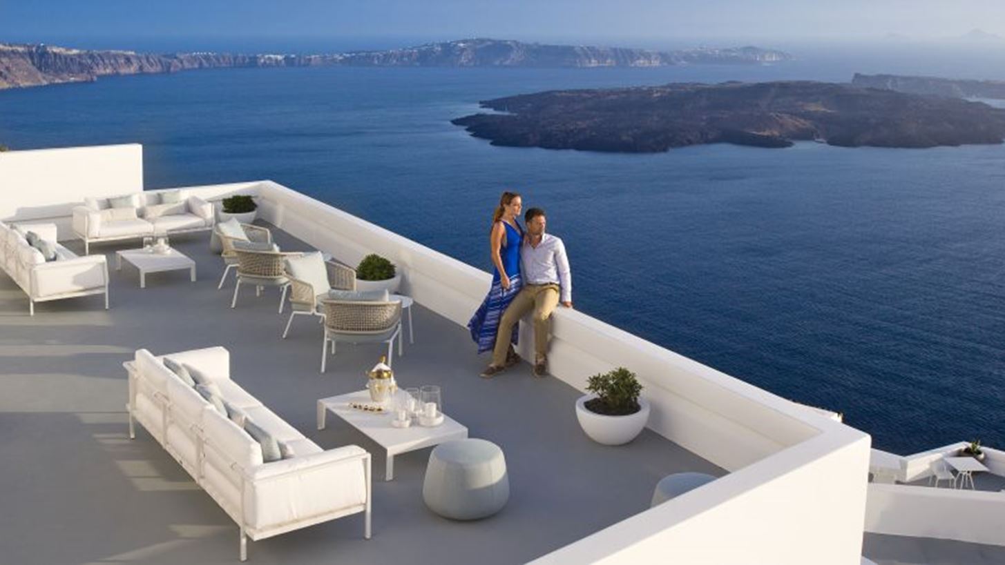 #Tidbits *: Σαμπάνια & Θέα