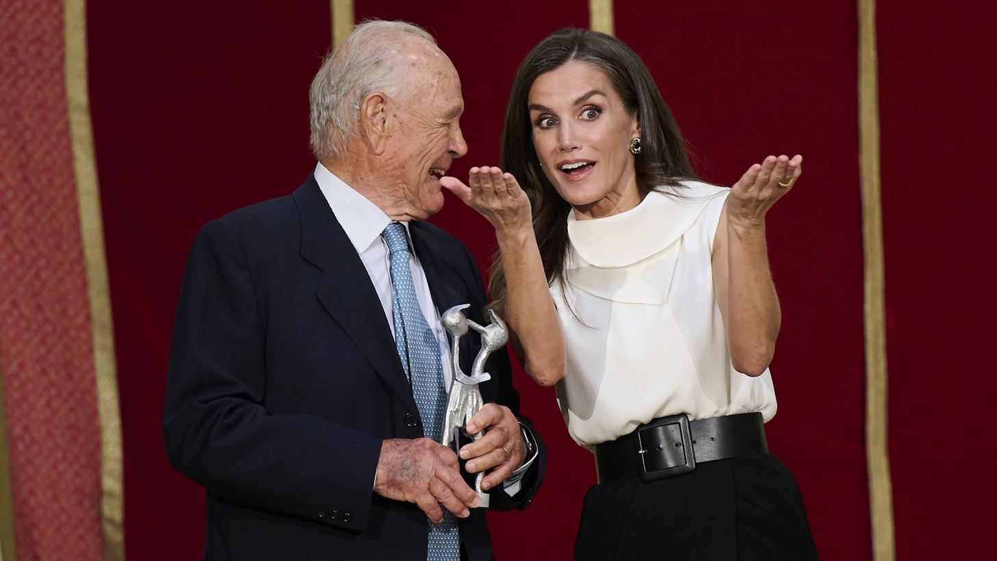 &#x399;&#x3C3;&#x3C0;&#x3B1;&#x3BD;&#x3AF;&#x3B1; | &#x3A4;&#x3B9; &#x3BA;&#x3BF;&#x3B9;&#x3BD;&#x3CC; &#x3AD;&#x3C7;&#x3B5;&#x3B9; &#x3B7; &#x3B2;&#x3B1;&#x3C3;&#x3AF;&#x3BB;&#x3B9;&#x3C3;&#x3C3;&#x3B1; Letizia &#x3BC;&#x3B5; &#x3C4;&#x3B7; &#x3BD;&#x3AD;&#x3B1; &#x3C4;&#x3B7;&#x3C2; &#x3B3;&#x3C1;&#x3B1;&#x3BC;&#x3BC;&#x3B1;&#x3C4;&#x3AD;&#x3B1;, &#x39C;arta Carazo;