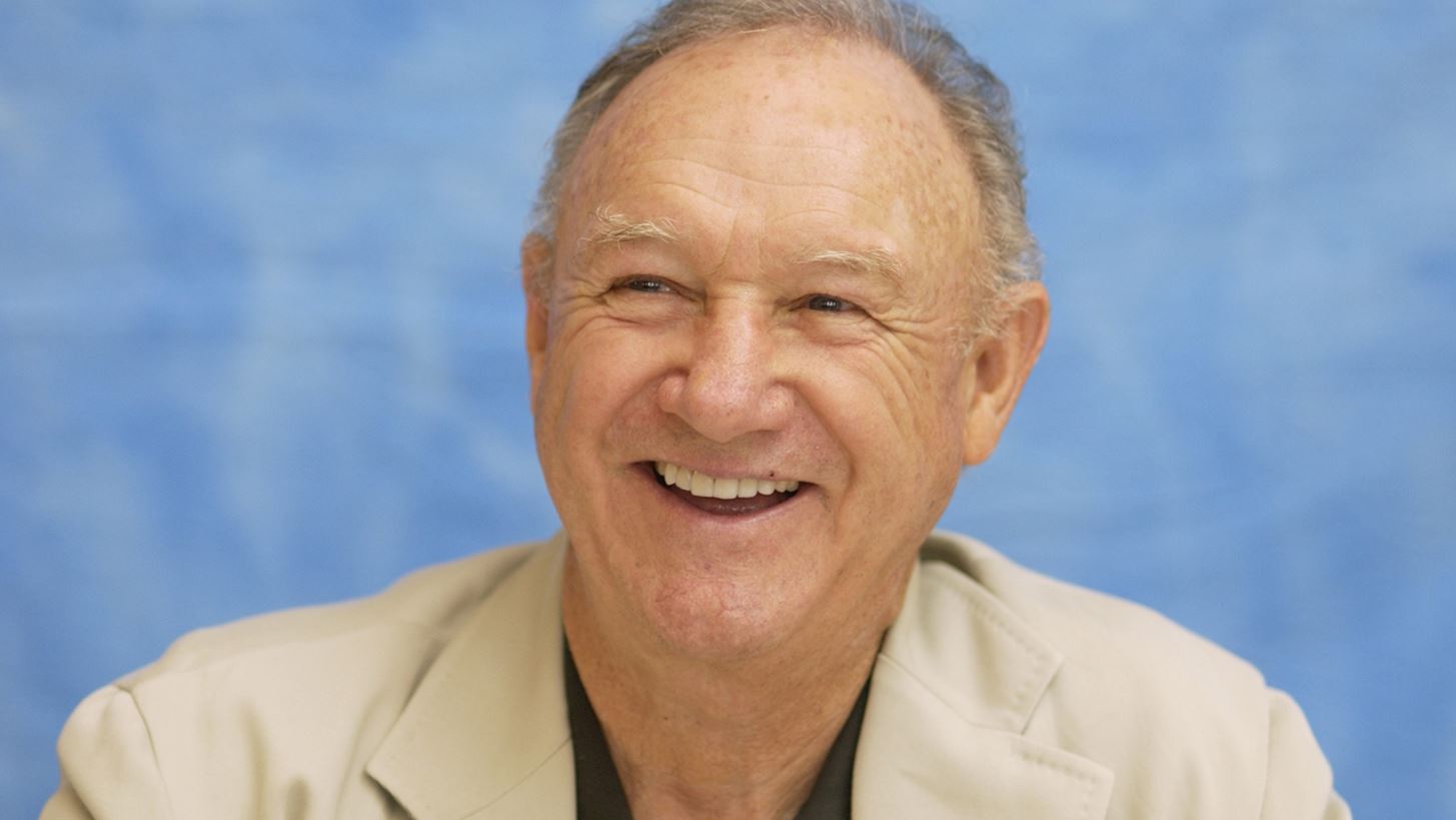 Gene Hackman | &#x39C;&#x3C5;&#x3C3;&#x3C4;&#x3AE;&#x3C1;&#x3B9;&#x3BF; &#x3BA;&#x3B1;&#x3BB;&#x3CD;&#x3C0;&#x3C4;&#x3B5;&#x3B9; &#x3C4;&#x3BF;&#x3BD; &#x3B8;&#x3AC;&#x3BD;&#x3B1;&#x3C4;&#x3BF; &#x3C4;&#x3BF;&#x3C5; &#x3B7;&#x3B8;&#x3BF;&#x3C0;&#x3BF;&#x3B9;&#x3BF;&#x3CD; &#x3BA;&#x3B1;&#x3B9; &#x3C4;&#x3B7;&#x3C2; &#x3C3;&#x3C5;&#x3B6;&#x3CD;&#x3B3;&#x3BF;&#x3C5; &#x3C4;&#x3BF;&#x3C5;, Betsy Arakawa