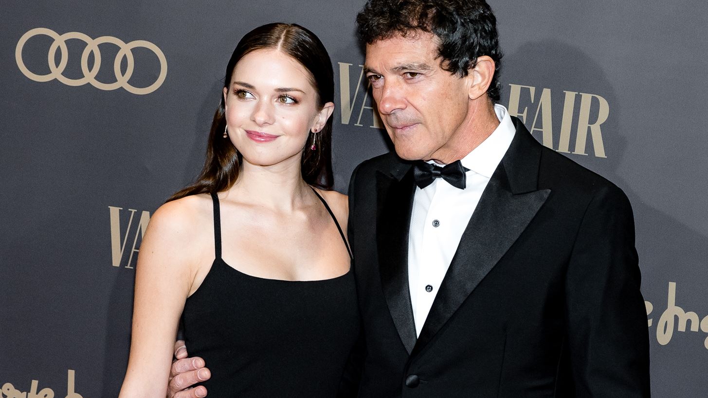 Stella Banderas | &#x3A0;&#x3B1;&#x3BD;&#x3C4;&#x3C1;&#x3B5;&#x3CD;&#x3C4;&#x3B7;&#x3BA;&#x3B5; &#x3B7; &#x3BA;&#x3CC;&#x3C1;&#x3B7; &#x3C4;&#x3BF;&#x3C5; Antonio Banderas &#x3BA;&#x3B1;&#x3B9; &#x3C4;&#x3B7;&#x3C2; Melanie Griffith