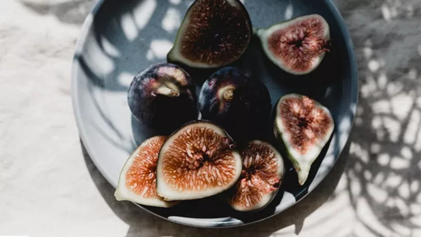 Τι τρώνε οι διατροφολόγοι το καλοκαίρι; Πάρε ιδέες από 10 ειδικούς