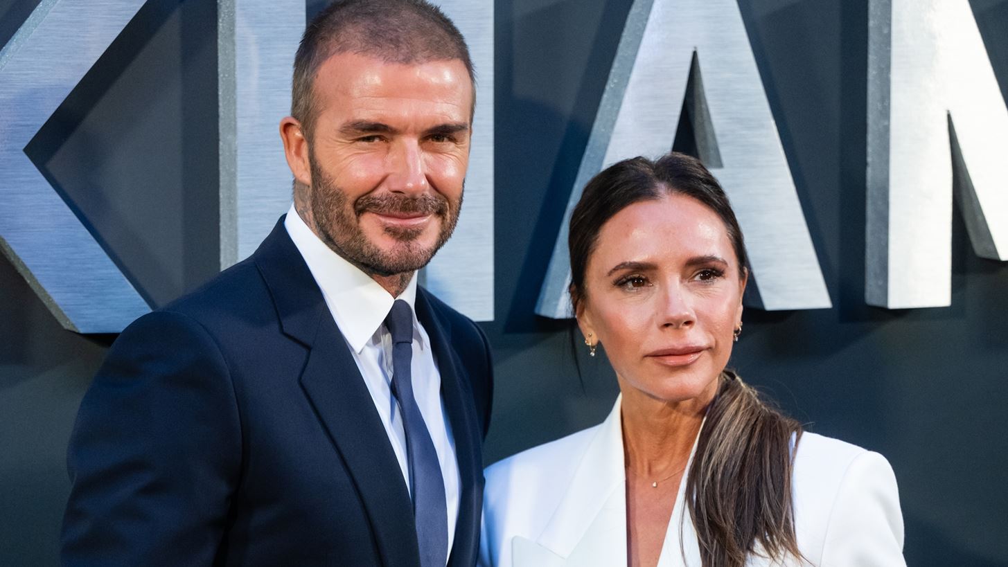 &#x3A4;&#x3BF; &#x3C0;&#x3B1;&#x3B8;&#x3B9;&#x3B1;&#x3C3;&#x3BC;&#x3AD;&#x3BD;&#x3BF; &#x3C6;&#x3B9;&#x3BB;&#x3AF; &#x3C4;&#x3BF;&#x3C5; David &#x3C3;&#x3C4;&#x3B7; Victoria | &#x39F;&#x3B9; Beckhams &#x3B3;&#x3B9;&#x3BF;&#x3C1;&#x3C4;&#x3AC;&#x3B6;&#x3BF;&#x3C5;&#x3BD; 26 &#x3C7;&#x3C1;&#x3CC;&#x3BD;&#x3B9;&#x3B1; &#x3B3;&#x3AC;&#x3BC;&#x3BF;&#x3C5; &#x3BC;&#x3B5; &#x3BC;&#x3B5;&#x3C1;&#x3B9;&#x3BA;&#x3AC; &#x3BA;&#x3BB;&#x3B9;&#x3BA; &#x3B1;&#x3C0;&#x3CC; &#x3C4;&#x3B7;&#x3BD; &#x3BA;&#x3BF;&#x3B9;&#x3BD;&#x3AE; &#x3C4;&#x3BF;&#x3C5;&#x3C2; &#x3B6;&#x3C9;&#x3AE;