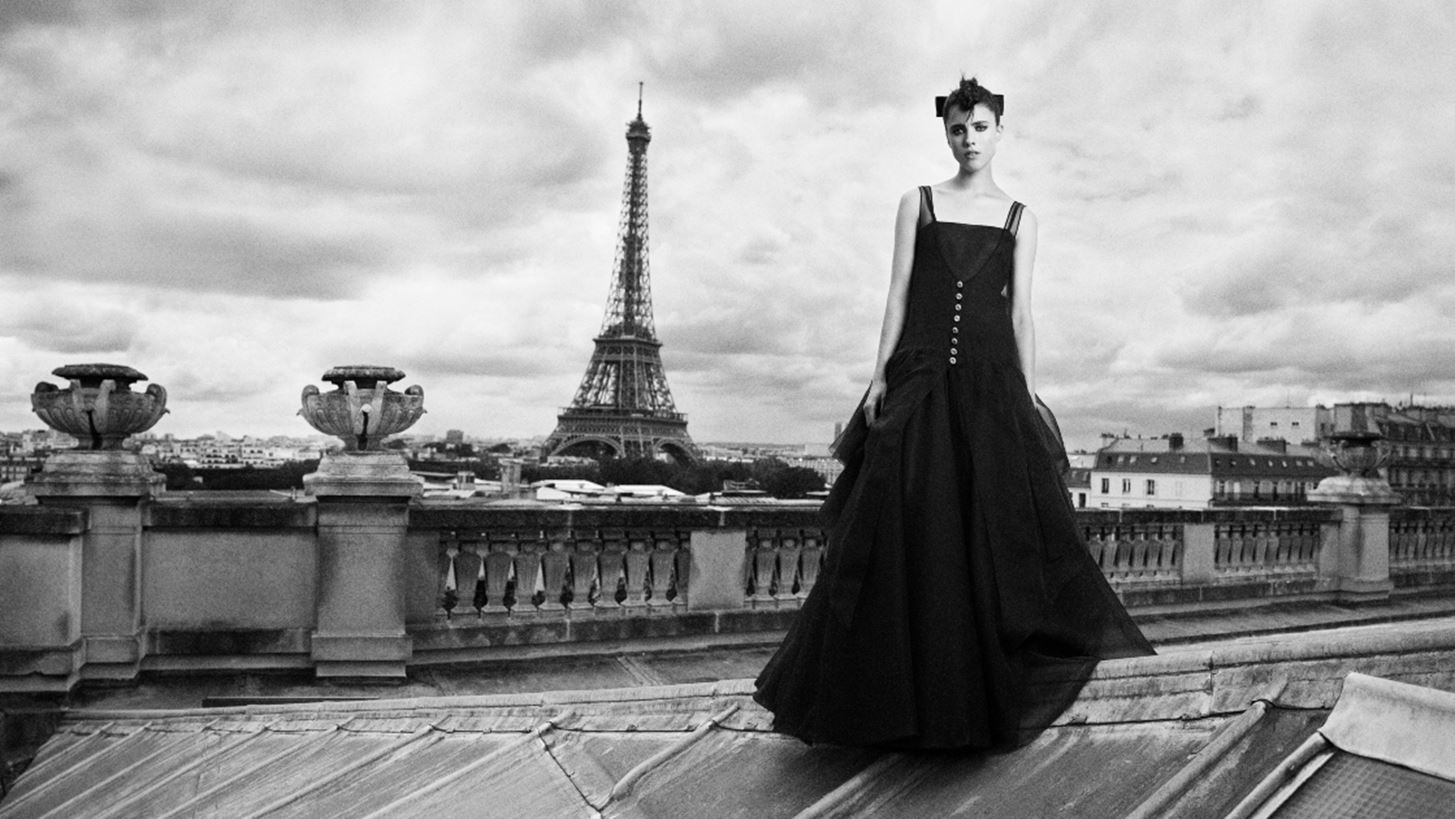 Chanel FW21-22 | To preview film &#x3C4;&#x3B7;&#x3C2; haute couture collection &#x3C3;&#x3B5; &#x3C3;&#x3BA;&#x3B7;&#x3BD;&#x3BF;&#x3B8;&#x3B5;&#x3C3;&#x3AF;&#x3B1; Sofia Coppola