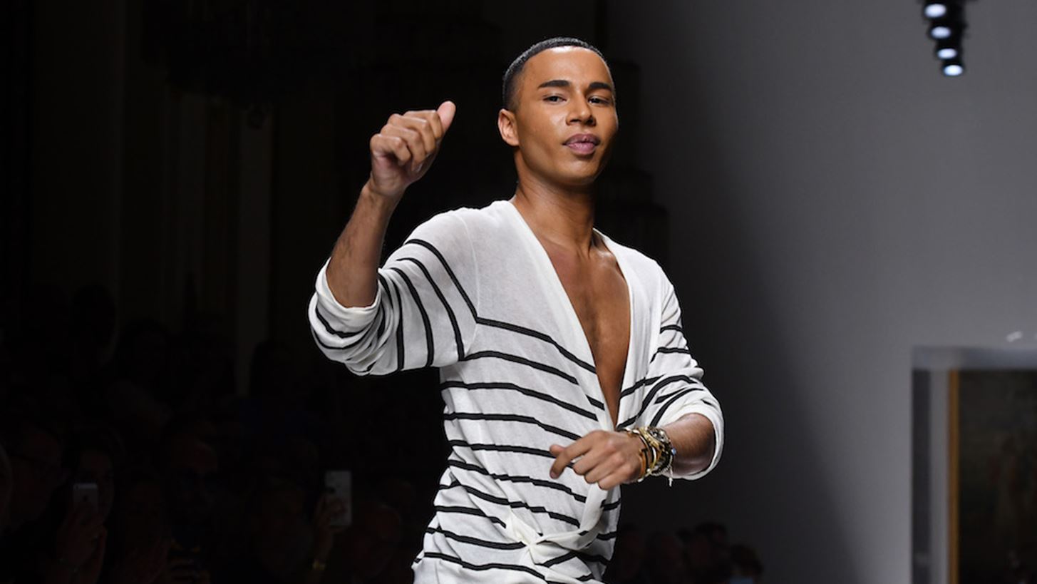 &#x39F; Olivier Rousteing &#x3B1;&#x3C0;&#x3BF;&#x3BA;&#x3AC;&#x3BB;&#x3C5;&#x3C8;&#x3B5; &#x3C4;&#x3BF;&#x3BD; &#x3C3;&#x3BF;&#x3B2;&#x3B1;&#x3C1;&#x3CC; &#x3C4;&#x3C1;&#x3B1;&#x3C5;&#x3BC;&#x3B1;&#x3C4;&#x3B9;&#x3C3;&#x3BC;&#x3CC; &#x3C4;&#x3BF;&#x3C5; &#x3C0;&#x3BF;&#x3C5; &#x3BA;&#x3C1;&#x3B1;&#x3C4;&#x3BF;&#x3CD;&#x3C3;&#x3B5; &#x3BA;&#x3C1;&#x3C5;&#x3C6;&#x3CC; &#x3B3;&#x3B9;&#x3B1; &#x3AD;&#x3BD;&#x3B1; &#x3C7;&#x3C1;&#x3CC;&#x3BD;&#x3BF;