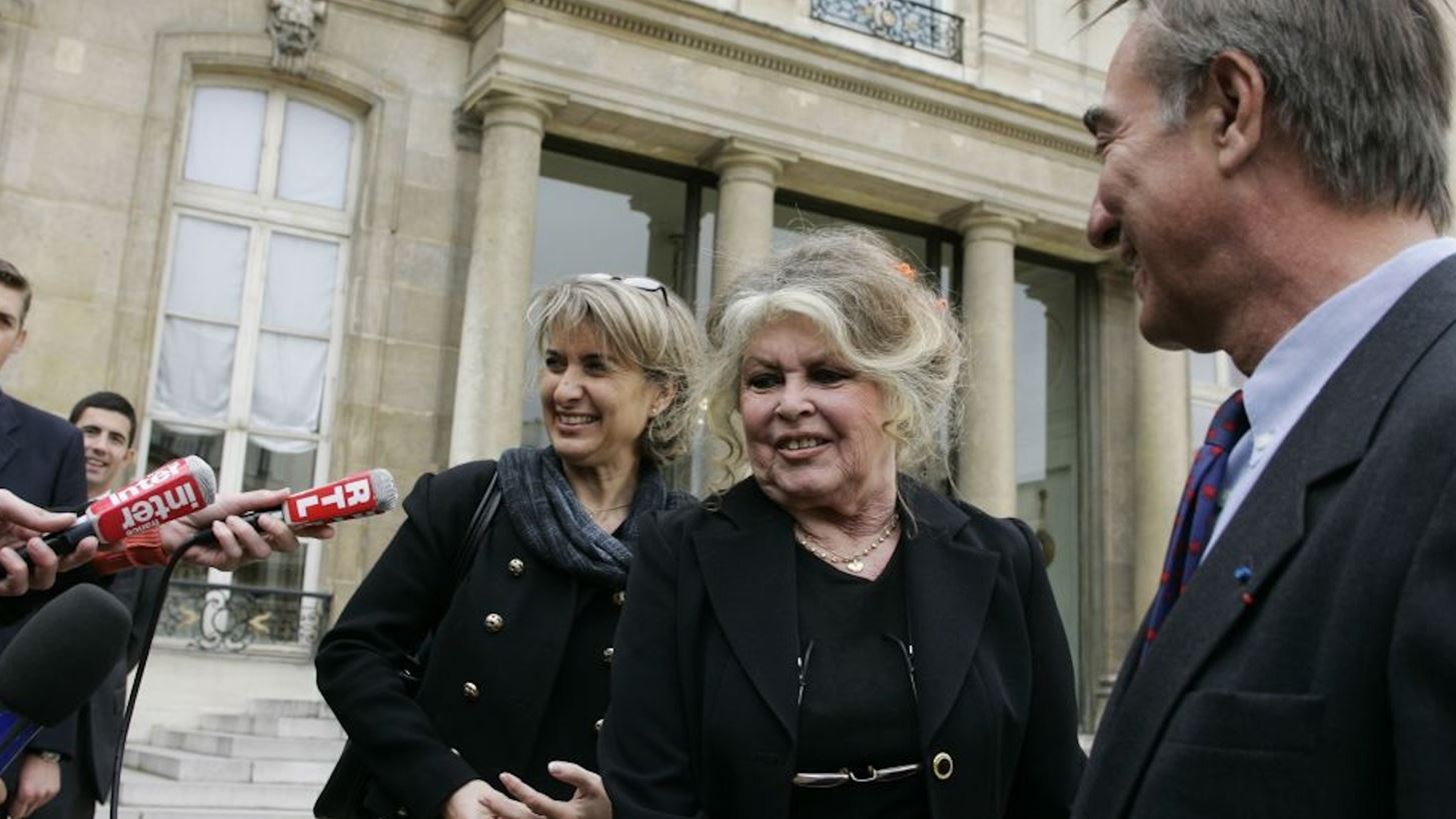 &quot;&#x394;&#x3B5;&#x3BD; &#x3BE;&#x3AD;&#x3C1;&#x3C9; &#x3C0;&#x3BF;&#x3B9;&#x3BF;&#x3C2; &#x3B7;&#x3BB;&#x3AF;&#x3B8;&#x3B9;&#x3BF;&#x3C2; &#x3C4;&#x3BF; &#x3BE;&#x3B5;&#x3BA;&#x3AF;&#x3BD;&#x3B7;&#x3C3;&#x3B5;&quot;: &#x397; Brigitte Bardot &#x3BE;&#x3B5;&#x3C3;&#x3C0;&#x3AC; &#x3B3;&#x3B9;&#x3B1; &#x3C4;&#x3B7;&#x3BD; &#x3B5;&#x3AF;&#x3B4;&#x3B7;&#x3C3;&#x3B7; &#x3C4;&#x3BF;&#x3C5; &#x3B8;&#x3B1;&#x3BD;&#x3AC;&#x3C4;&#x3BF;&#x3C5; &#x3C4;&#x3B7;&#x3C2;