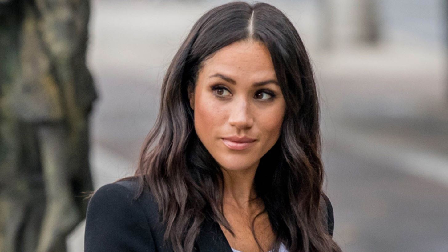 &#x388;&#x3BD;&#x3B1;&#x3C2; ma&#xEE;tre &#x3B5;&#x3C3;&#x3C4;&#x3B9;&#x3B1;&#x3C4;&#x3BF;&#x3C1;&#x3AF;&#x3C9;&#x3BD; &#x3B1;&#x3C0;&#x3BF;&#x3BA;&#x3B1;&#x3BB;&#x3CD;&#x3C0;&#x3C4;&#x3B5;&#x3B9;: &#x397; &#x3B1;&#x3C0;&#x3C1;&#x3CC;&#x3C3;&#x3B9;&#x3C4;&#x3B7; Meghan Markle, &#x3B7; &#x3B1;&#x3B3;&#x3B5;&#x3BD;&#x3AE;&#x3C2; Naomi Campbell &#x3BA;&#x3B1;&#x3B9; &#x3AC;&#x3BB;&#x3BB;&#x3BF;&#x3B9; &#x3B4;&#x3B9;&#x3AC;&#x3C3;&#x3B7;&#x3BC;&#x3BF;&#x3B9; &#x3C0;&#x3B5;&#x3BB;&#x3AC;&#x3C4;&#x3B5;&#x3C2;