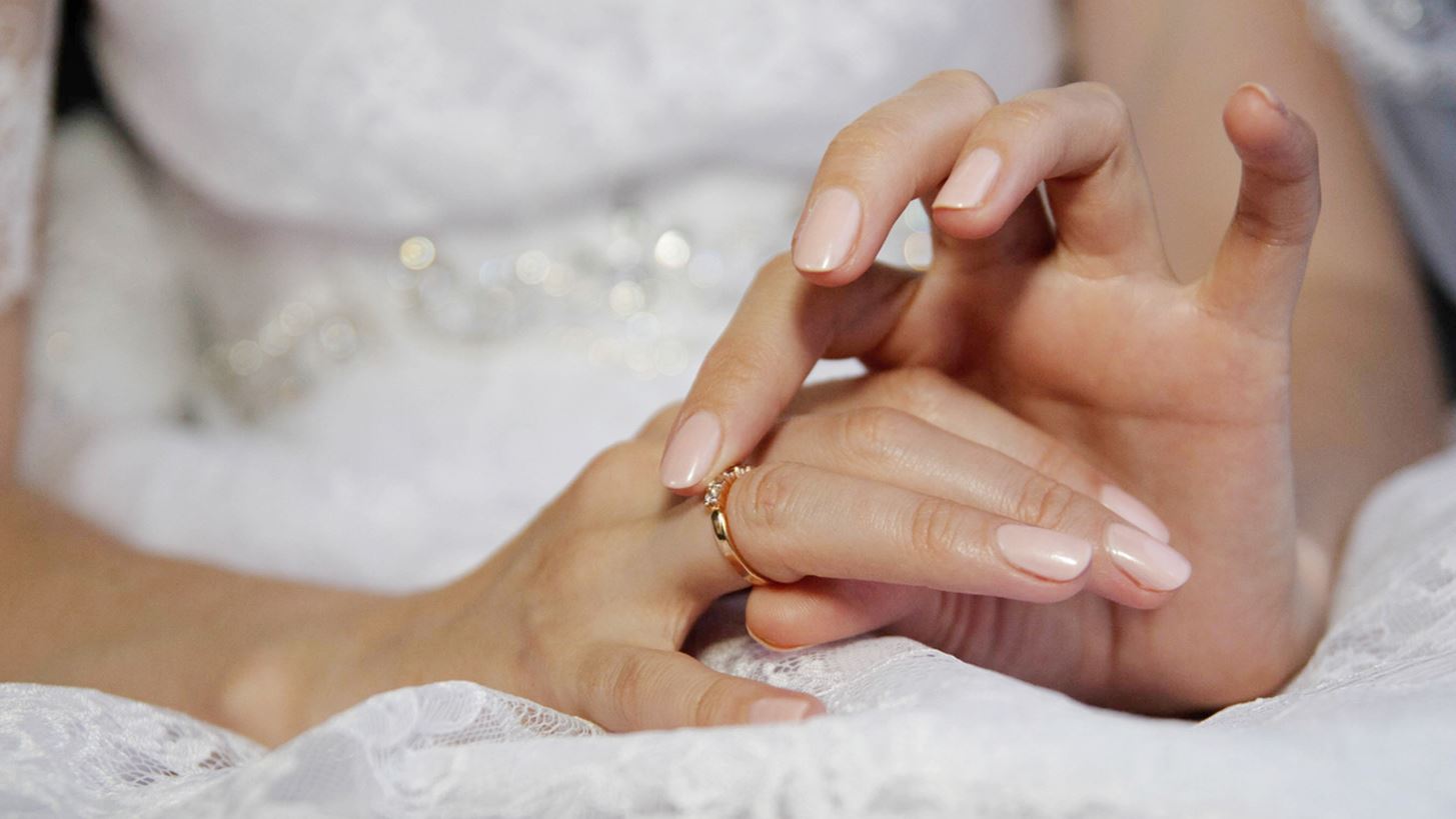 Bride-to-be | 10 &#x3B9;&#x3B4;&#x3AD;&#x3B5;&#x3C2; &#x3B3;&#x3B9;&#x3B1; &#x3AD;&#x3BD;&#x3B1; &#x3BD;&#x3C5;&#x3C6;&#x3B9;&#x3BA;&#x3CC; &#x3BC;&#x3B1;&#x3BD;&#x3B9;&#x3BA;&#x3B9;&#x3BF;&#x3CD;&#x3C1; &#x3C0;&#x3BF;&#x3C5; &#x3B4;&#x3B5;&#x3BD; &#x3B8;&#x3B1; &#x3C0;&#x3B5;&#x3C1;&#x3AC;&#x3C3;&#x3B5;&#x3B9; &#x3B1;&#x3C0;&#x3B1;&#x3C1;&#x3B1;&#x3C4;&#x3AE;&#x3C1;&#x3B7;&#x3C4;&#x3BF;