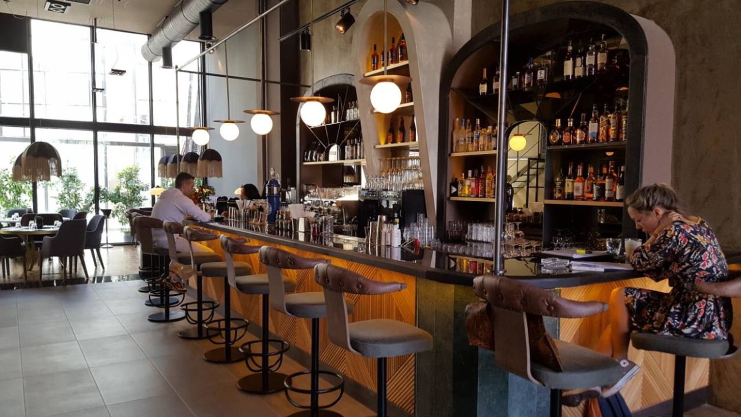 Novak: &#x388;&#x3BD;&#x3B1; all day spot &#x3BA;&#x3C1;&#x3C5;&#x3BC;&#x3BC;&#x3AD;&#x3BD;&#x3BF; &#x3C3;&#x3C4;&#x3B7;&#x3BD; &#x3C3;&#x3C4;&#x3BF;&#x3AC; &#x3C4;&#x3BF;&#x3C5; &#x3A0;&#x3CD;&#x3C1;&#x3B3;&#x3BF;&#x3C5; &#x391;&#x3B8;&#x3B7;&#x3BD;&#x3CE;&#x3BD;