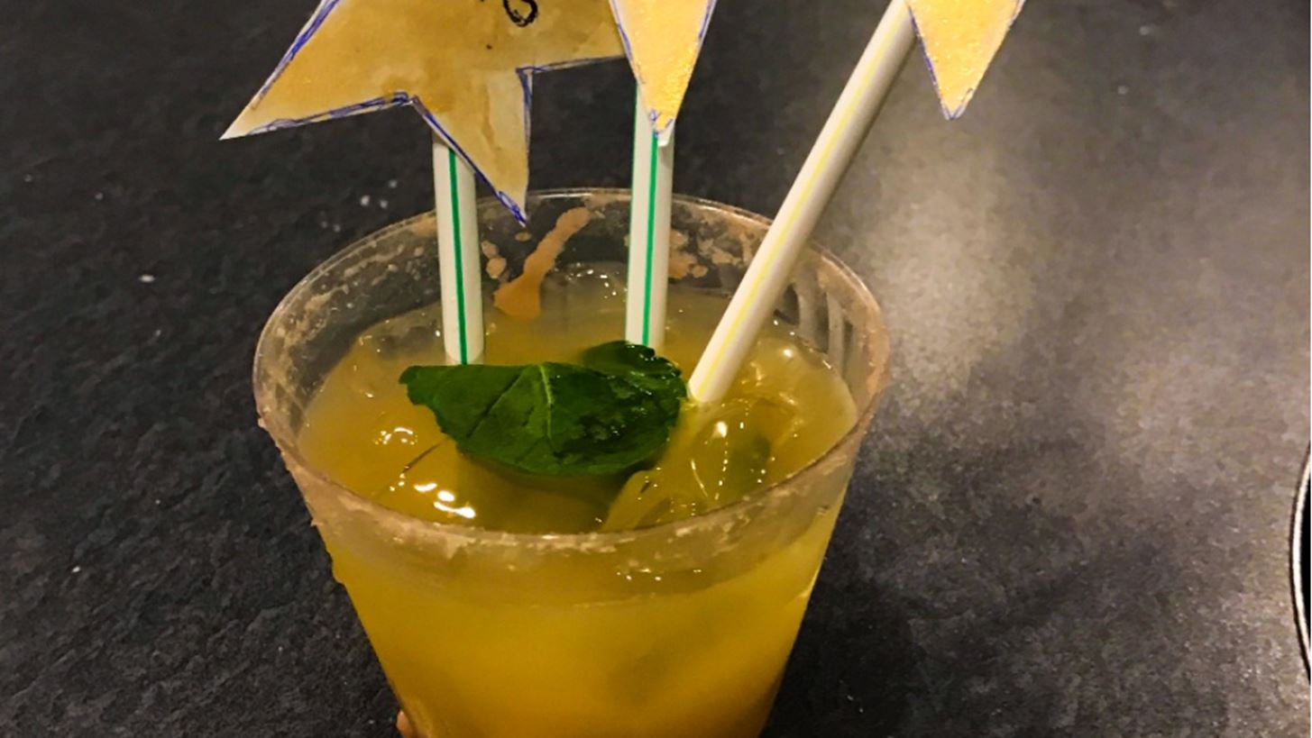 &#x392;&#x3C1;&#x3AE;&#x3BA;&#x3B1;&#x3BC;&#x3B5; &#x3C4;&#x3BF; cocktail &#x3C0;&#x3BF;&#x3C5; &#x3B8;&#x3B1; &#x3C0;&#x3B9;&#x3B5;&#x3B9;&#x3C2; &#x3BC;&#x3B5;&#x3C4;&#x3AC; &#x3C4;&#x3BF; &#x3B1;&#x3C1;&#x3BD;&#x3AF; &#x3BA;&#x3B1;&#x3B9; &#x3C4;&#x3BF; &#x3BA;&#x3BF;&#x3BA;&#x3BF;&#x3C1;&#x3AD;&#x3C4;&#x3C3;&#x3B9;