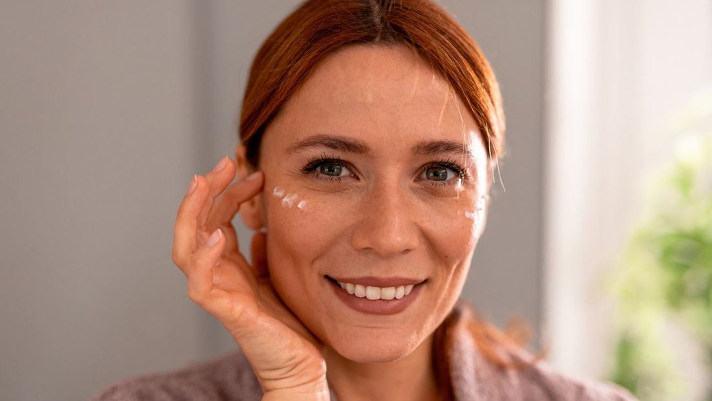 Η κρέμα ματιών που μεταμορφώνει το βλέμμα σε 30 δευτερόλεπτα