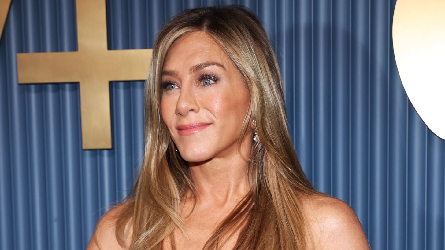 &#x3A4;&#x3BF; &#x3B1;&#x3B3;&#x3B1;&#x3C0;&#x3B7;&#x3BC;&#x3AD;&#x3BD;&#x3BF; &#x3AC;&#x3C1;&#x3C9;&#x3BC;&#x3B1; &#x3C4;&#x3B7;&#x3C2; Jennifer Aniston &#x3BC;&#x3C5;&#x3C1;&#x3AF;&#x3B6;&#x3B5;&#x3B9; &#x3B5;&#x3C3;&#x3C0;&#x3B5;&#x3C1;&#x3B9;&#x3B4;&#x3BF;&#x3B5;&#x3B9;&#x3B4;&#x3AE; &#x3BA;&#x3B1;&#x3B9; &#x3BB;&#x3BF;&#x3C5;&#x3BB;&#x3BF;&#x3CD;&#x3B4;&#x3B9;&#x3B1;