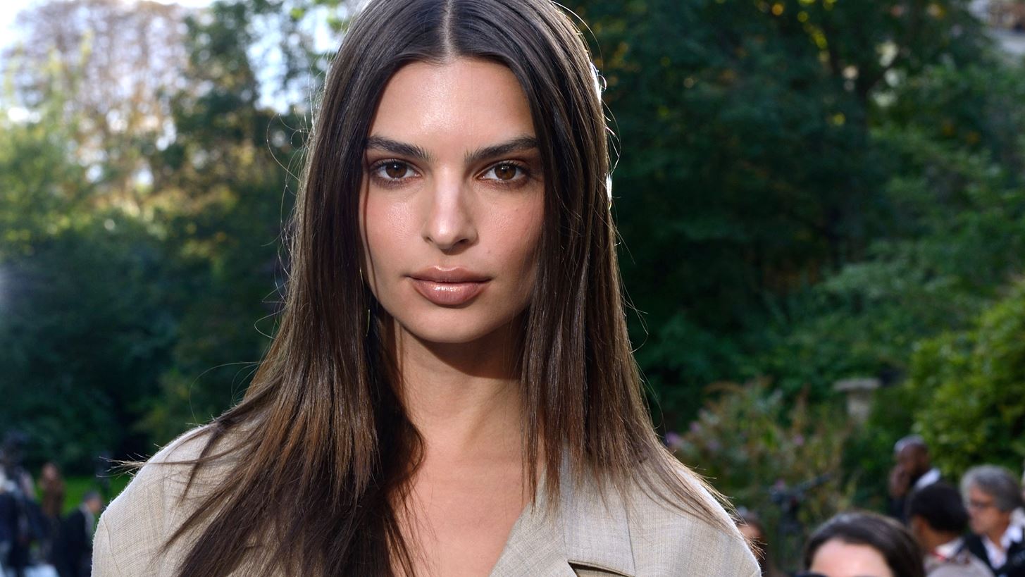 Emily Ratajkowski: 6 &#x3C6;&#x3B8;&#x3B9;&#x3BD;&#x3BF;&#x3C0;&#x3C9;&#x3C1;&#x3B9;&#x3BD;&#x3AC; outfits &#x3C0;&#x3BF;&#x3C5; &#x3B1;&#x3BE;&#x3AF;&#x3B6;&#x3B5;&#x3B9; &#x3BD;&#x3B1; &#x3B4;&#x3B5;&#x3B9;&#x3C2;