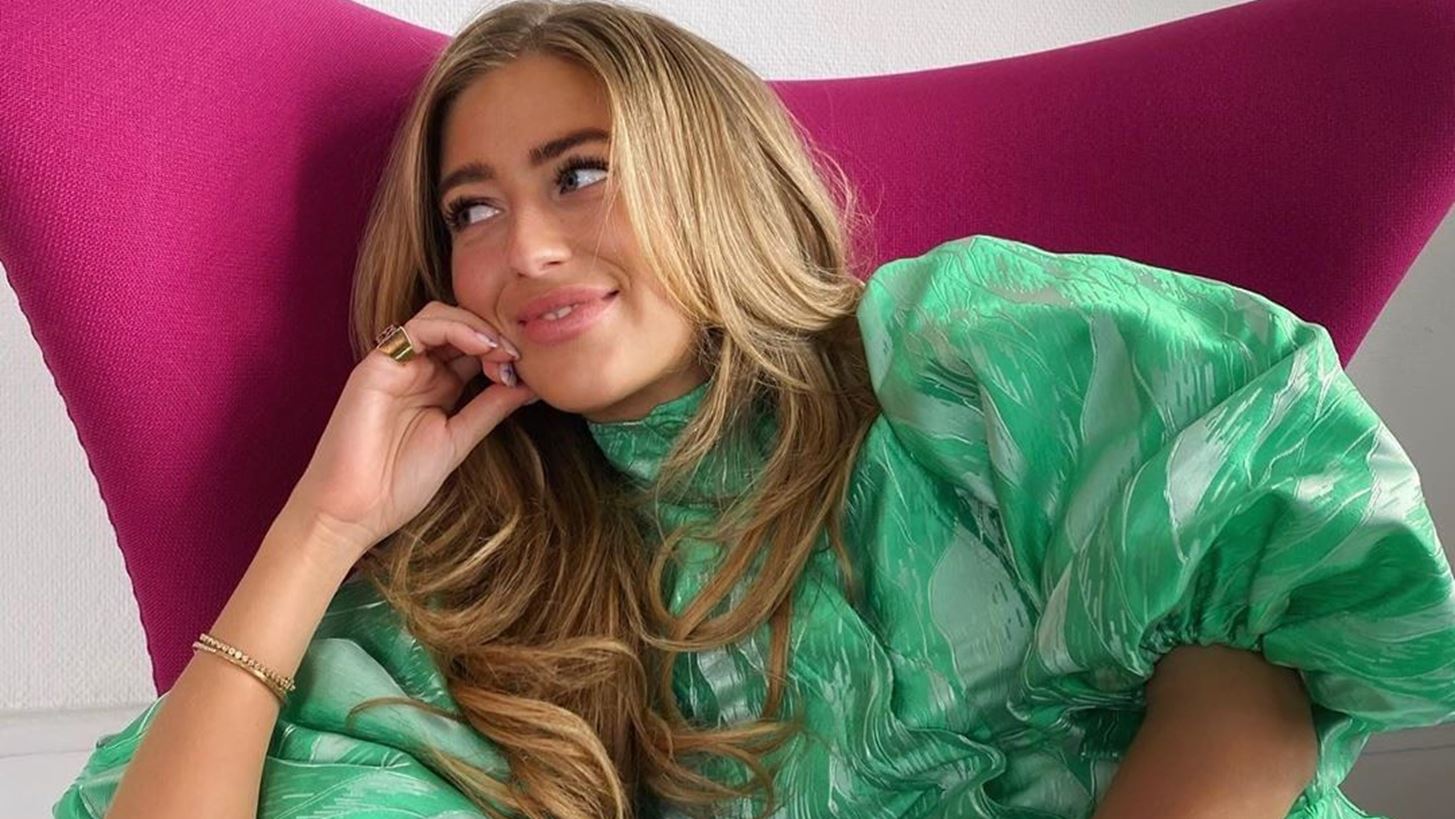 Fashion Challenge | To brand Ganni &#x3C3;&#x3B5; &#x3C0;&#x3C1;&#x3BF;&#x3BA;&#x3B1;&#x3BB;&#x3B5;&#x3AF; &#x3BD;&#x3B1; &#x3BC;&#x3BF;&#x3B9;&#x3C1;&#x3B1;&#x3C3;&#x3C4;&#x3B5;&#x3AF;&#x3C2; &#x3C4;&#x3BF; #WFH look &#x3C3;&#x3BF;&#x3C5;