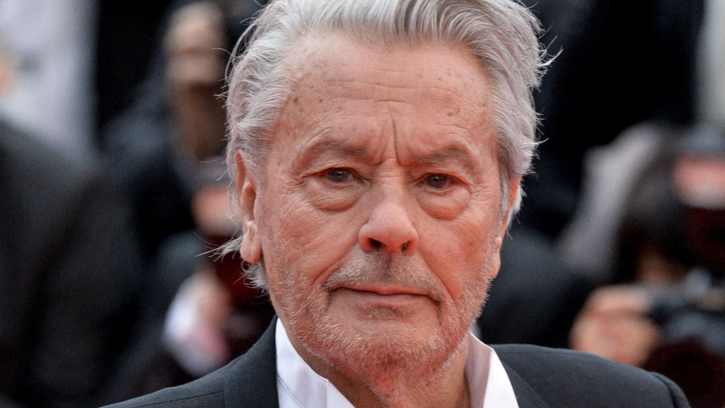 &#x3A0;&#x3AD;&#x3B8;&#x3B1;&#x3BD;&#x3B5; &#x3BF; Alain Delon