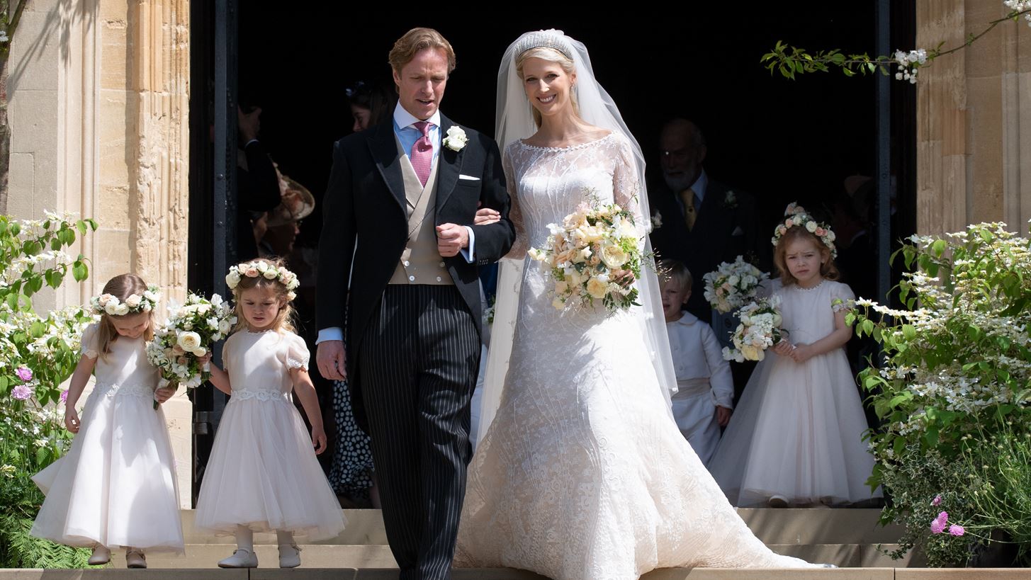 &#x39D;&#x3AD;&#x3BF;&#x3C2; &#x3B2;&#x3B1;&#x3C3;&#x3B9;&#x3BB;&#x3B9;&#x3BA;&#x3CC;&#x3C2; &#x3B3;&#x3AC;&#x3BC;&#x3BF;&#x3C2;: H Lady Gabriella Windsor &#x3C0;&#x3B1;&#x3BD;&#x3C4;&#x3C1;&#x3B5;&#x3CD;&#x3C4;&#x3B7;&#x3BA;&#x3B5;