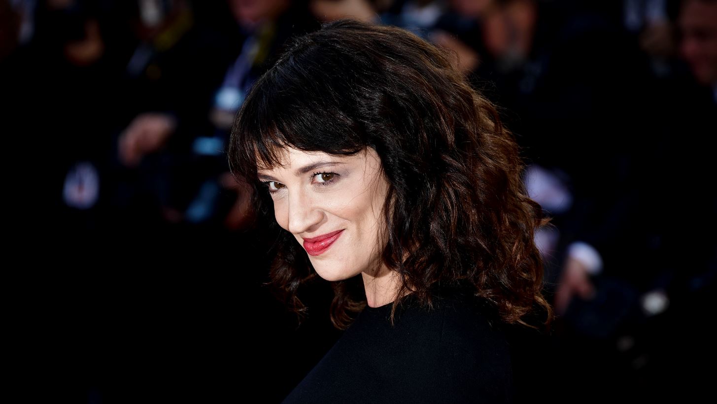 &#x397; Asia Argento &#x3C0;&#x3B5;&#x3C1;&#x3BD;&#x3AC;&#x3B5;&#x3B9; &#x3C3;&#x3C4;&#x3B7;&#x3BD; &#x3B1;&#x3BD;&#x3C4;&#x3B5;&#x3C0;&#x3AF;&#x3B8;&#x3B5;&#x3C3;&#x3B7;: &#x394;&#x3B7;&#x3BB;&#x3CE;&#x3BD;&#x3B5;&#x3B9; &#x3B8;&#x3CD;&#x3BC;&#x3B1; &#x3C3;&#x3B5;&#x3BE;&#x3BF;&#x3C5;&#x3B1;&#x3BB;&#x3B9;&#x3BA;&#x3AE;&#x3C2; &#x3B5;&#x3C0;&#x3AF;&#x3B8;&#x3B5;&#x3C3;&#x3B7;&#x3C2; &#x3BA;&#x3B1;&#x3B9; &#x3B1;&#x3C1;&#x3BD;&#x3B5;&#x3AF;&#x3C4;&#x3B1;&#x3B9; &#x3BD;&#x3B1; &#x3BA;&#x3B1;&#x3C4;&#x3B1;&#x3B8;&#x3AD;&#x3C3;&#x3B5;&#x3B9; &#x3C4;&#x3B7;&#x3BD; &#x3B1;&#x3C0;&#x3BF;&#x3B6;&#x3B7;&#x3BC;&#x3AF;&#x3C9;&#x3C3;&#x3B7;