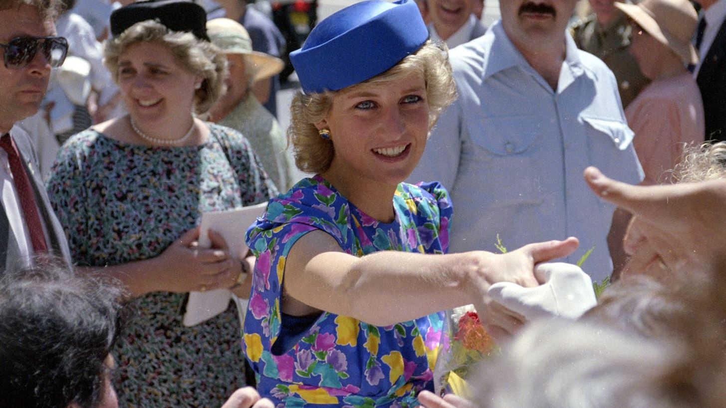 &#x3A0;&#x3C1;&#x3B9;&#x3B3;&#x3BA;&#x3AF;&#x3C0;&#x3B9;&#x3C3;&#x3C3;&#x3B1; Diana | &#x3A4;&#x3BF; &#x3C0;&#x3BF;&#x3C3;&#x3CC; &#x3C1;&#x3B5;&#x3BA;&#x3CC;&#x3C1; &#x3C0;&#x3BF;&#x3C5; &#x3B1;&#x3BD;&#x3B1;&#x3BC;&#x3AD;&#x3BD;&#x3B5;&#x3C4;&#x3B1;&#x3B9; &#x3BD;&#x3B1; &#x3B1;&#x3B3;&#x3B3;&#x3AF;&#x3BE;&#x3B5;&#x3B9; &#x3C3;&#x3B5; &#x3B4;&#x3B7;&#x3BC;&#x3BF;&#x3C0;&#x3C1;&#x3B1;&#x3C3;&#x3AF;&#x3B1; &#x3C4;&#x3BF; &#x3B8;&#x3C1;&#x3C5;&#x3BB;&#x3B9;&#x3BA;&#x3CC; floral &#x3C6;&#x3CC;&#x3C1;&#x3B5;&#x3BC;&#x3B1; &#x3C4;&#x3C9;&#x3BD; 80s